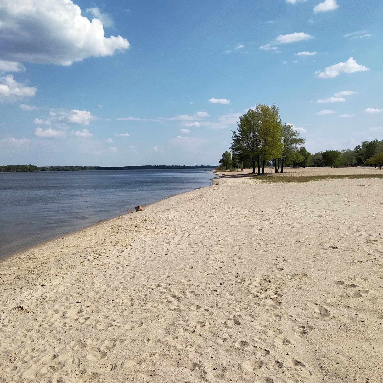 Monastyrsky Island Beach - Image 1