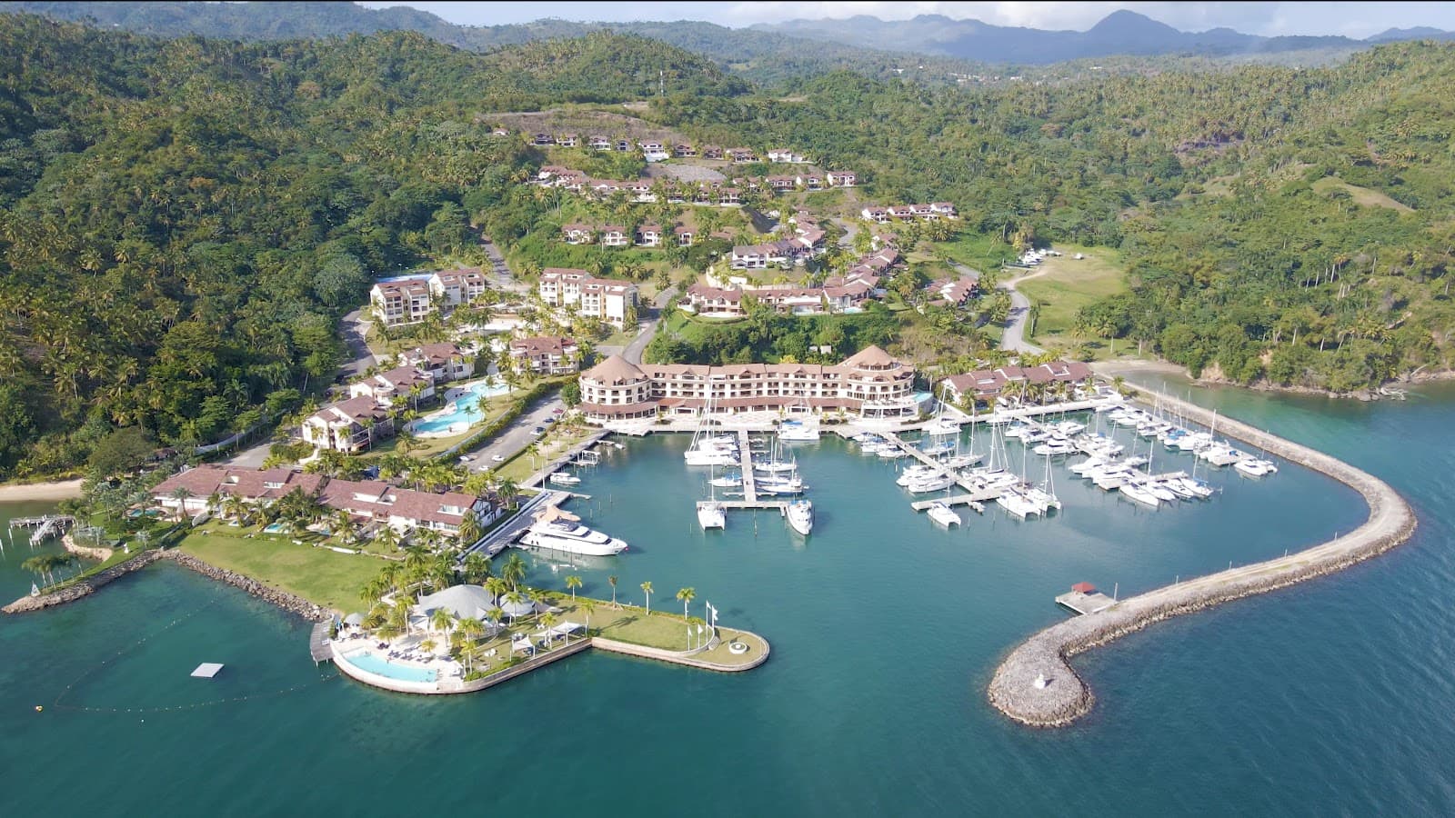 Puerto Bahía Marina - Image 1