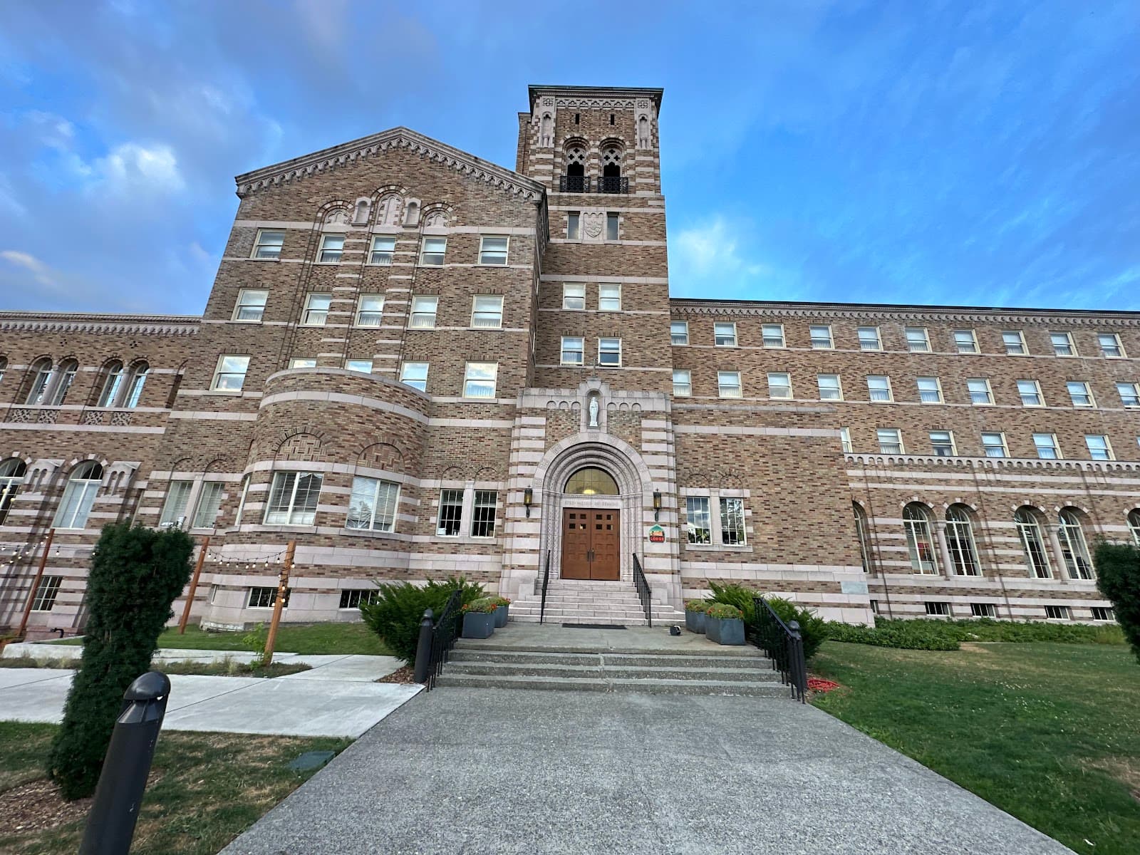 Saint Edward State Park - Image 1