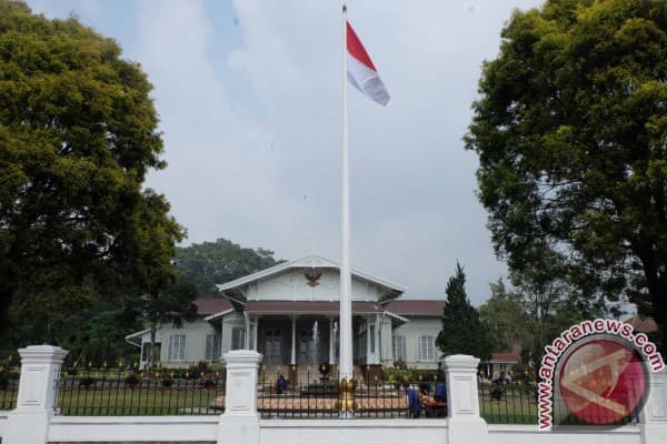 Cipanas Presidential Palace - Image 1