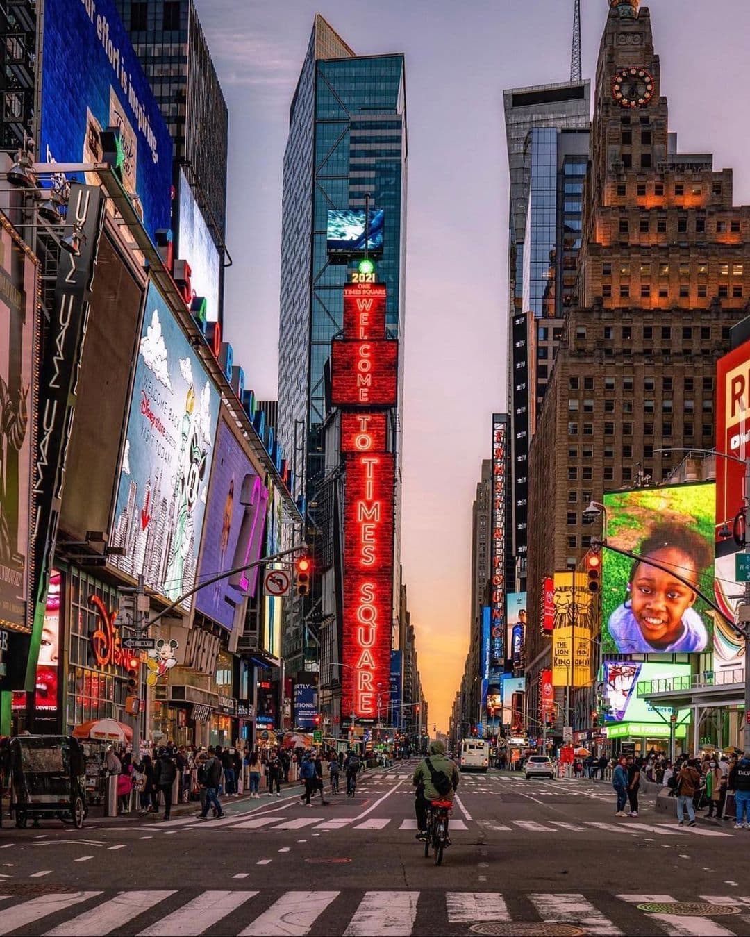 One Times Square - Image 1