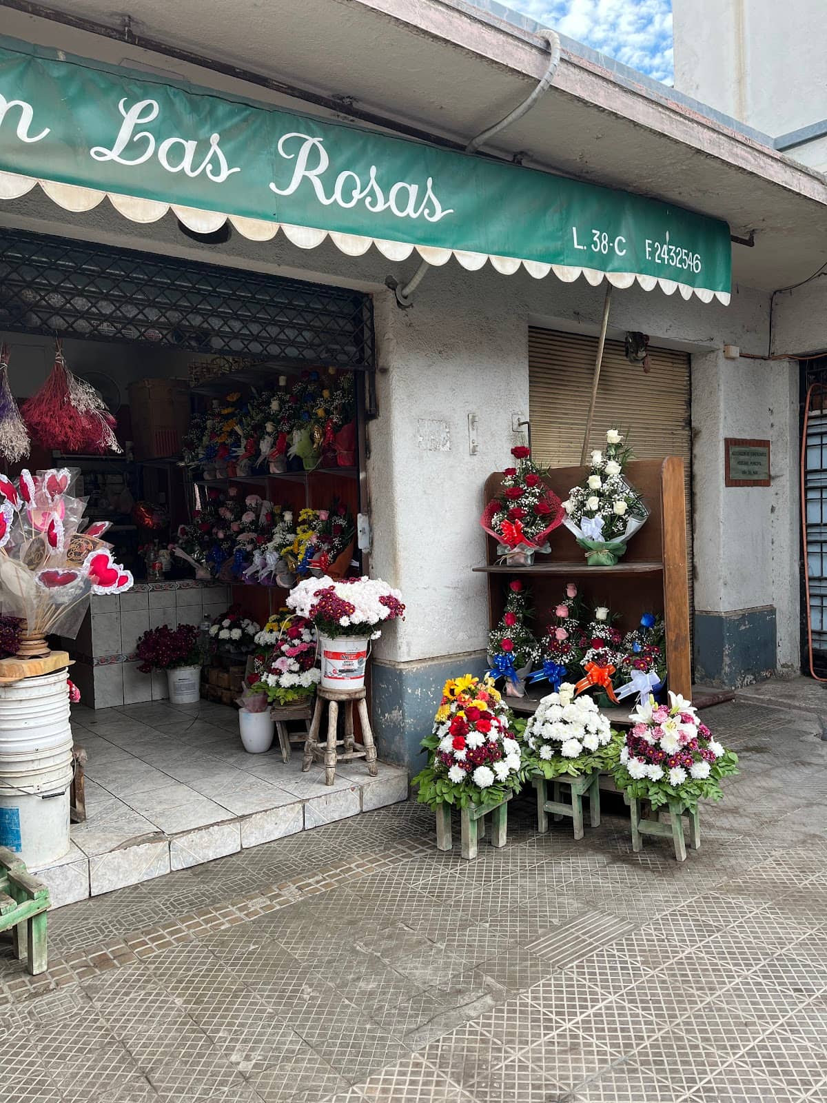 Local Market Atmosphere