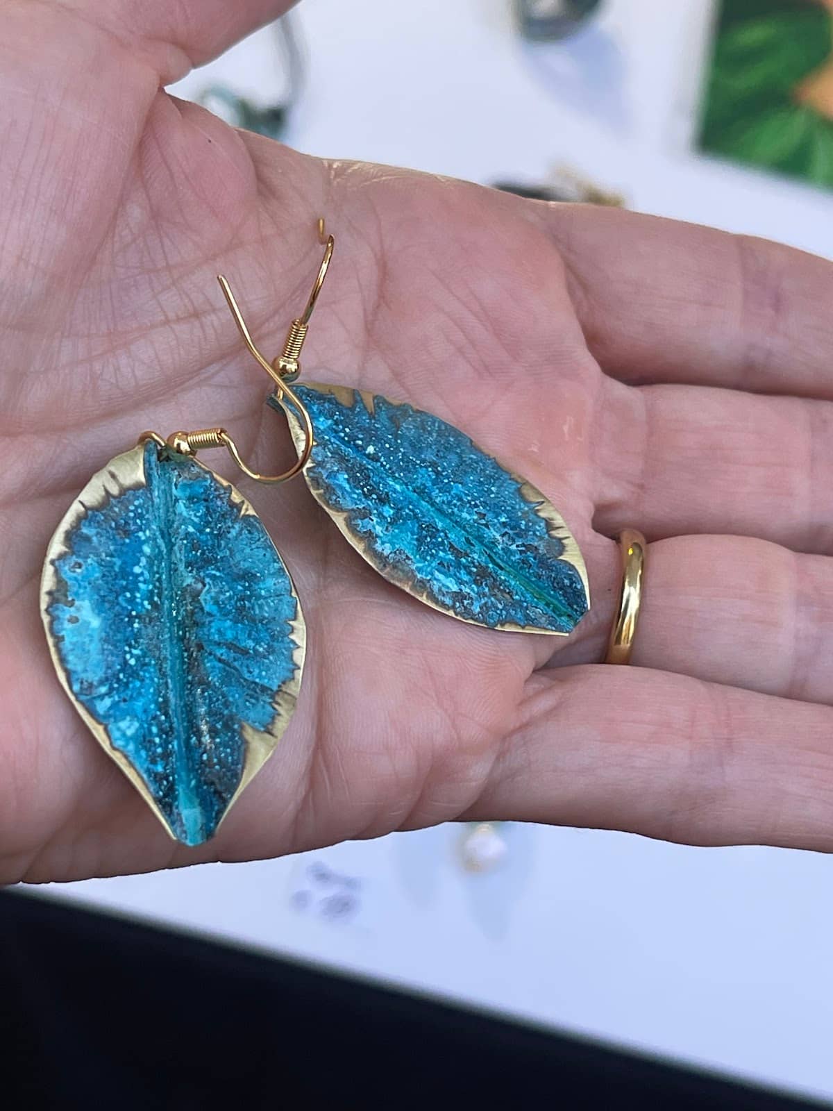 Streetwear & Jewelry Fusion