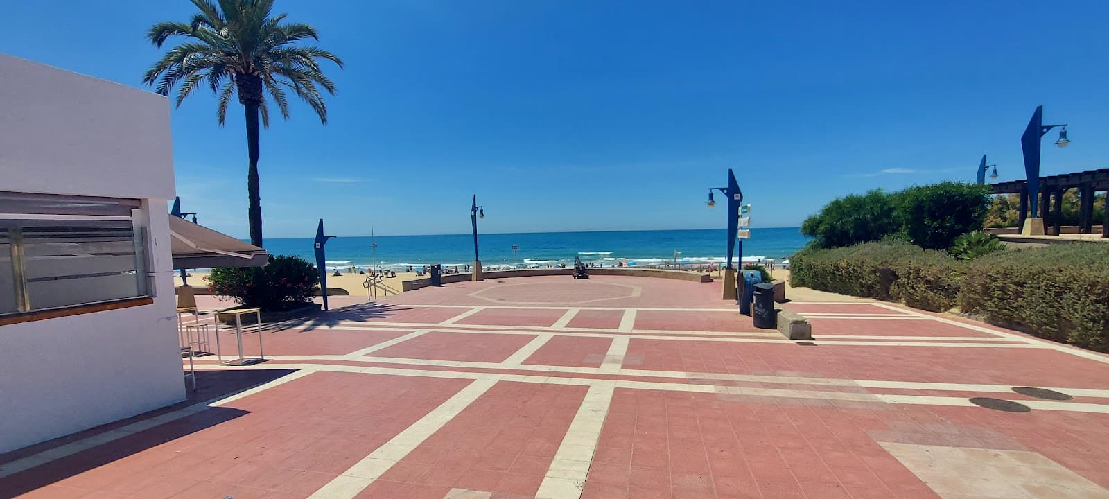 Paseo Marítimo La Barrosa - Image 1
