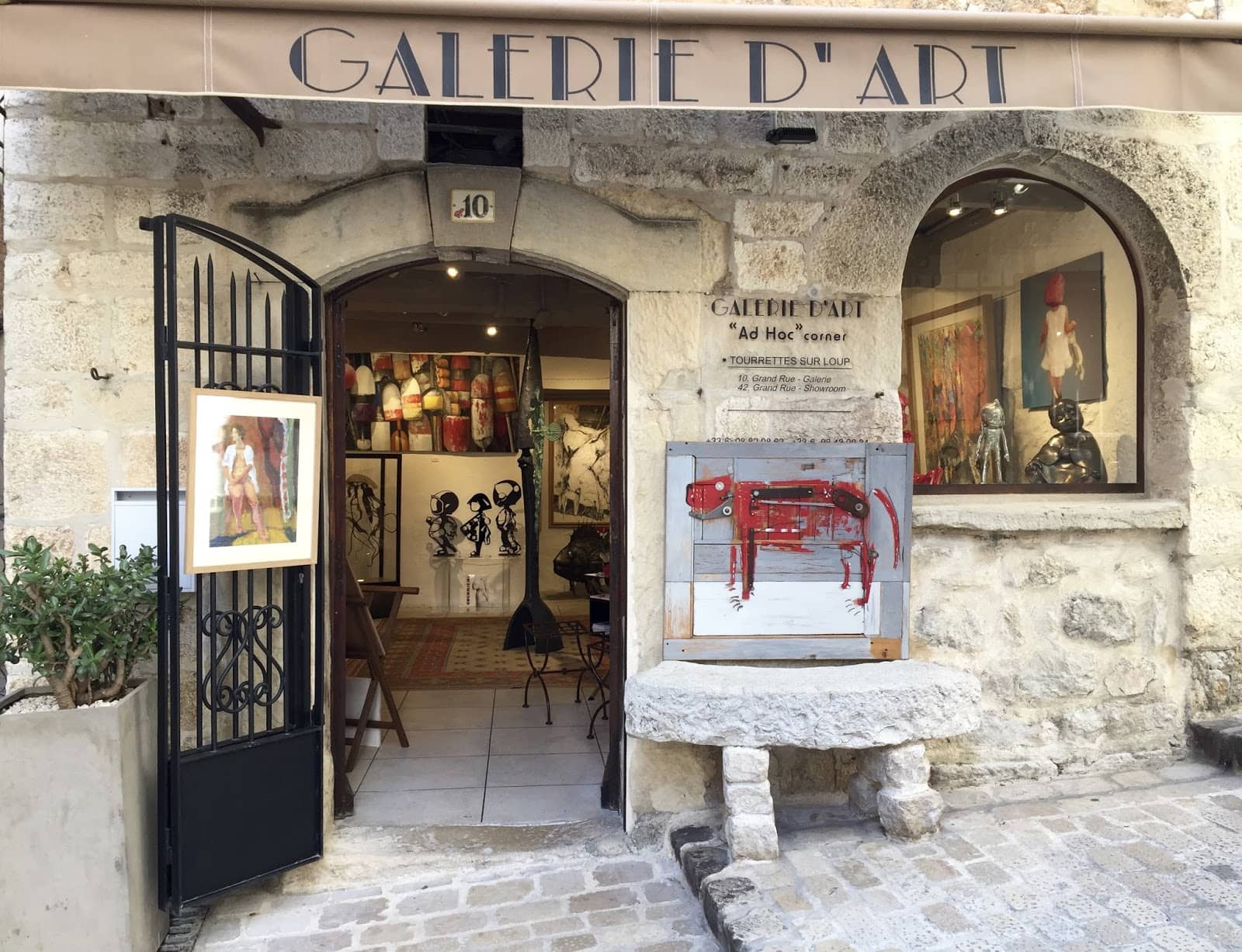 Local Cafes & Boutiques