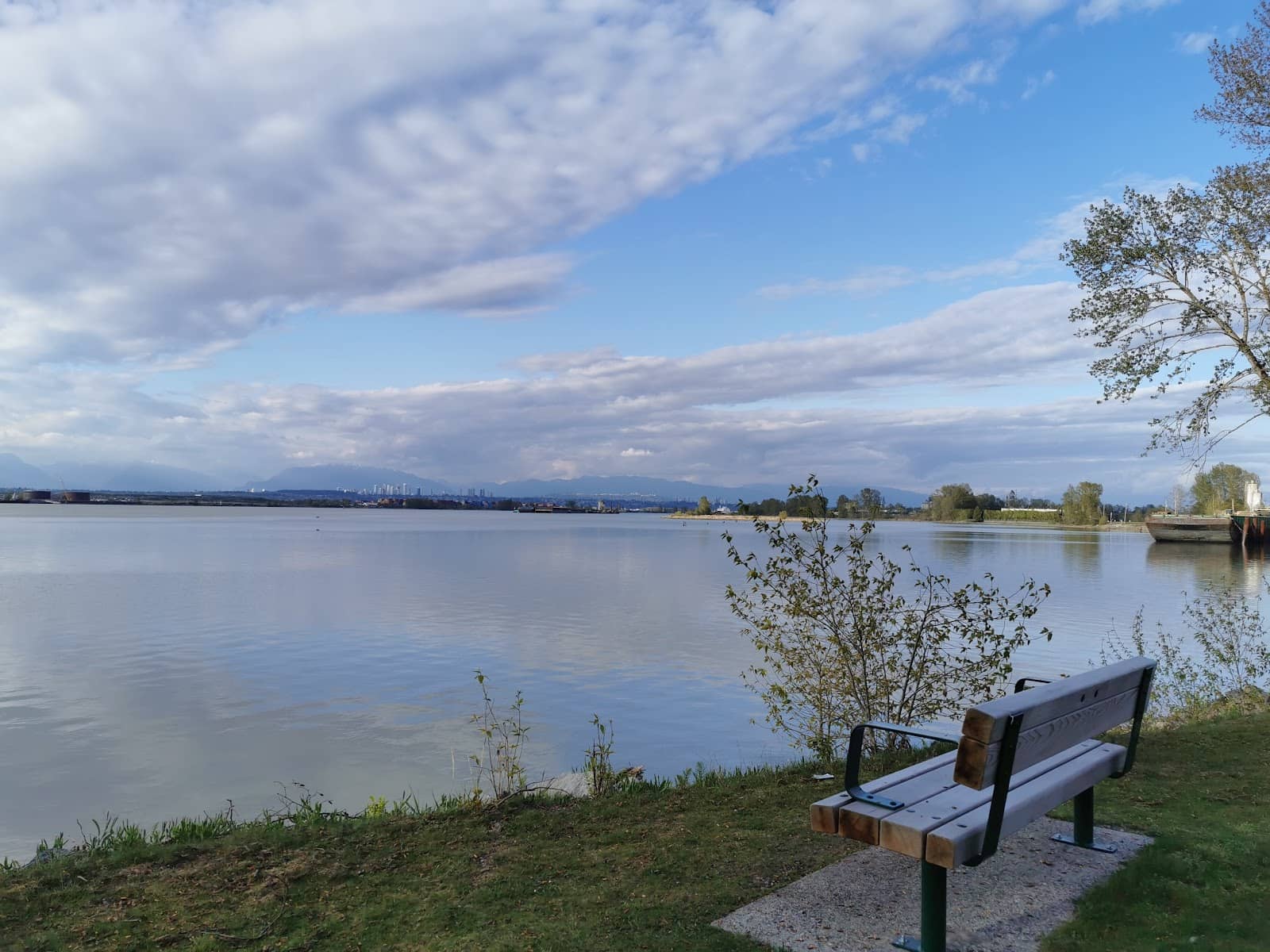 Outdoor BBQ & Picnic Spots