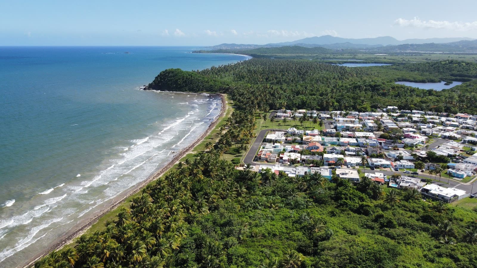 Punta Santiago barrio - Image 1