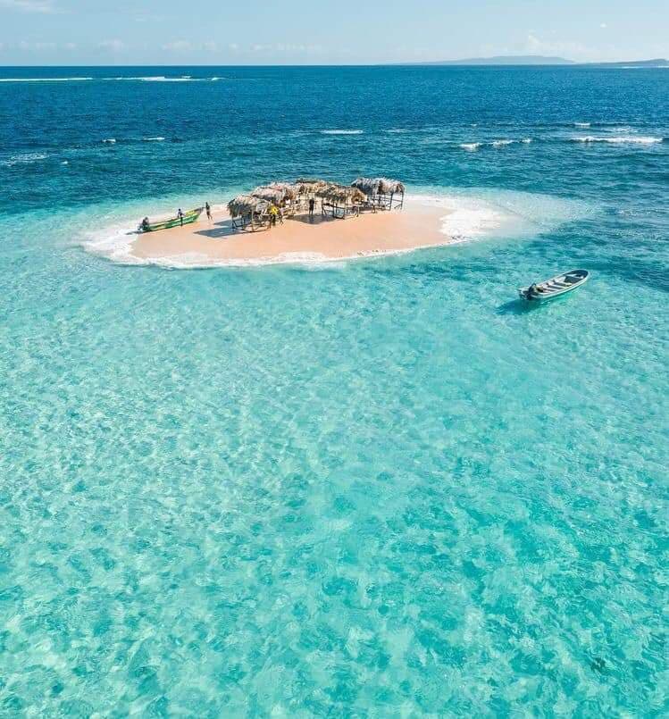 Cayo Arena Paradise Island - Image 1