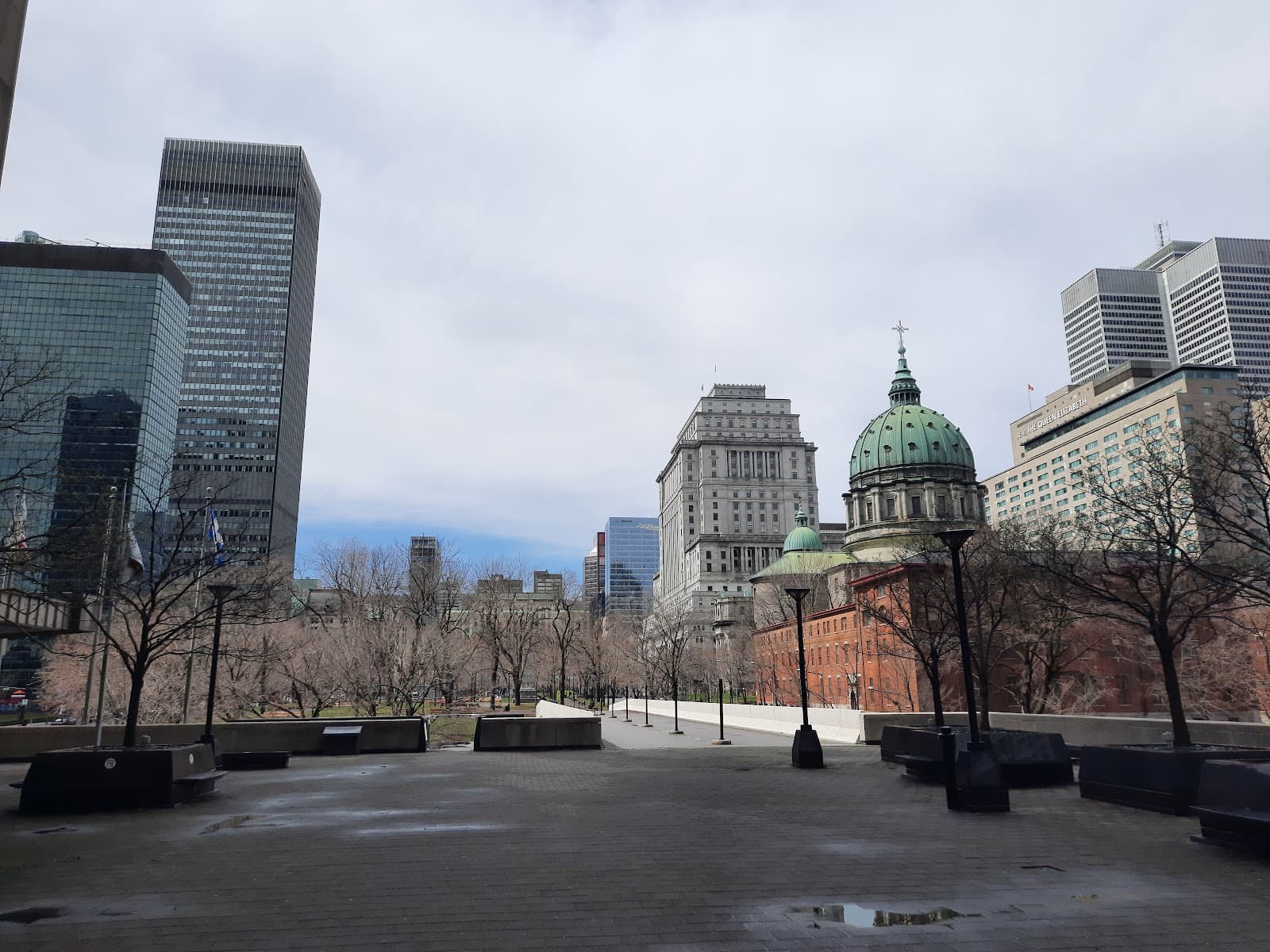 Place du Canada Montreal - Image 1