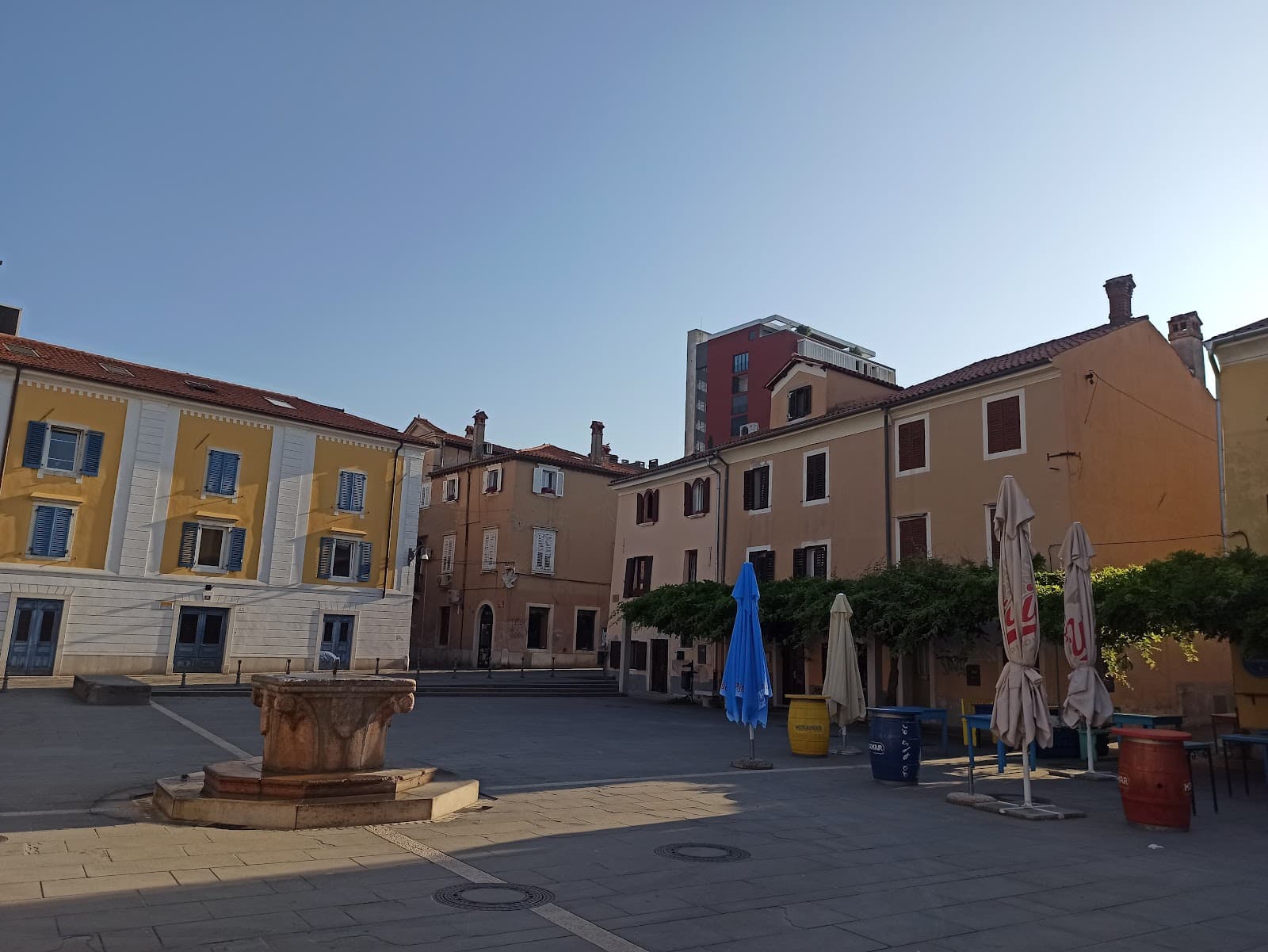 Carpaccio Square Koper - Image 1