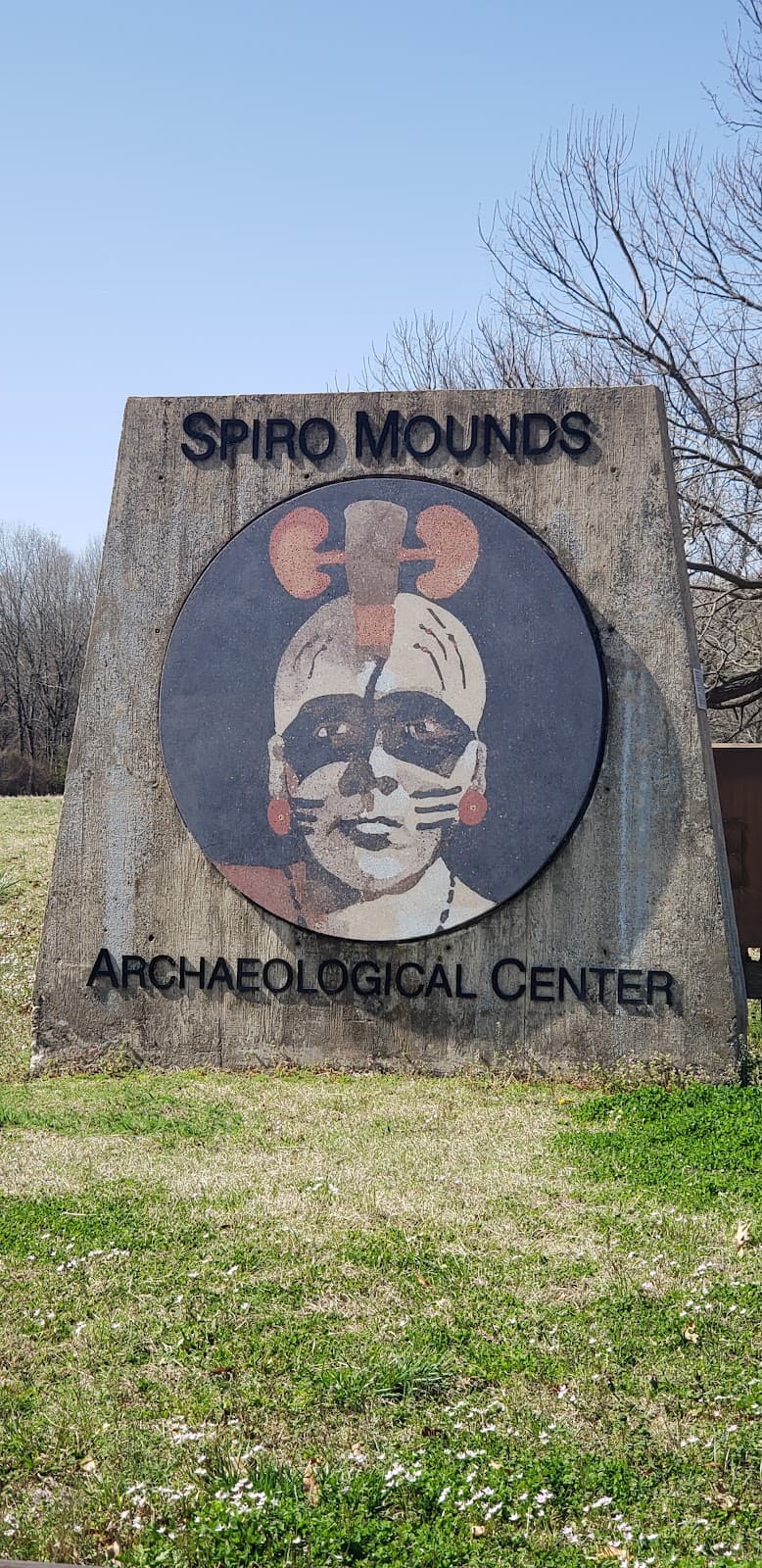Spiro Mounds Archaeological Center - Image 1