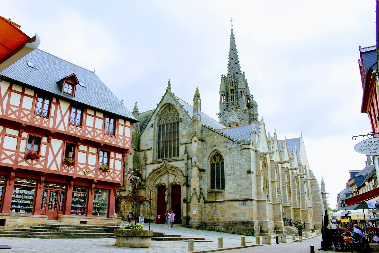 Basilique Notre-Dame du Roncier (Josselin) - Image 1