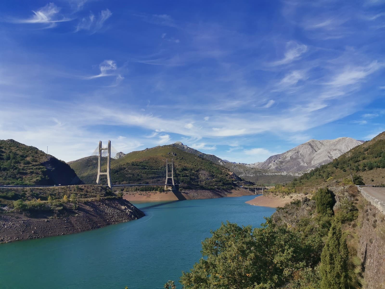 Barrios de Luna Reservoir - Image 1