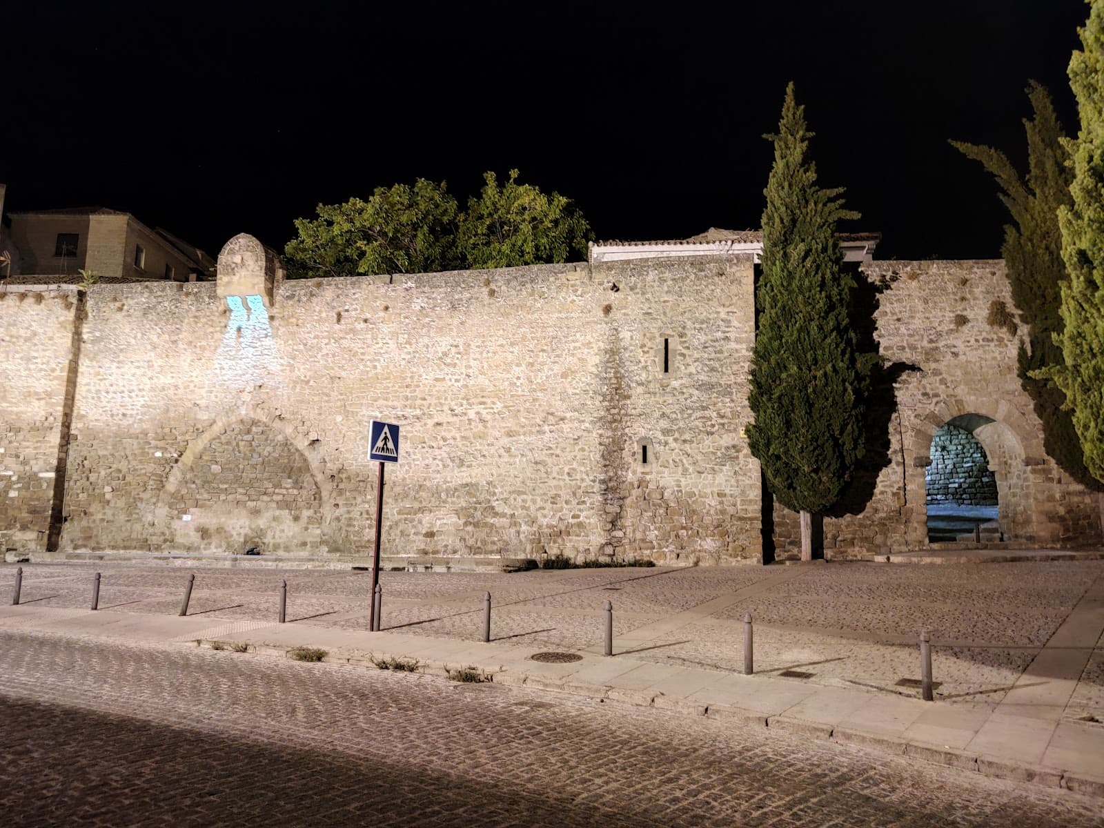 Puerta de Granada - Image 1