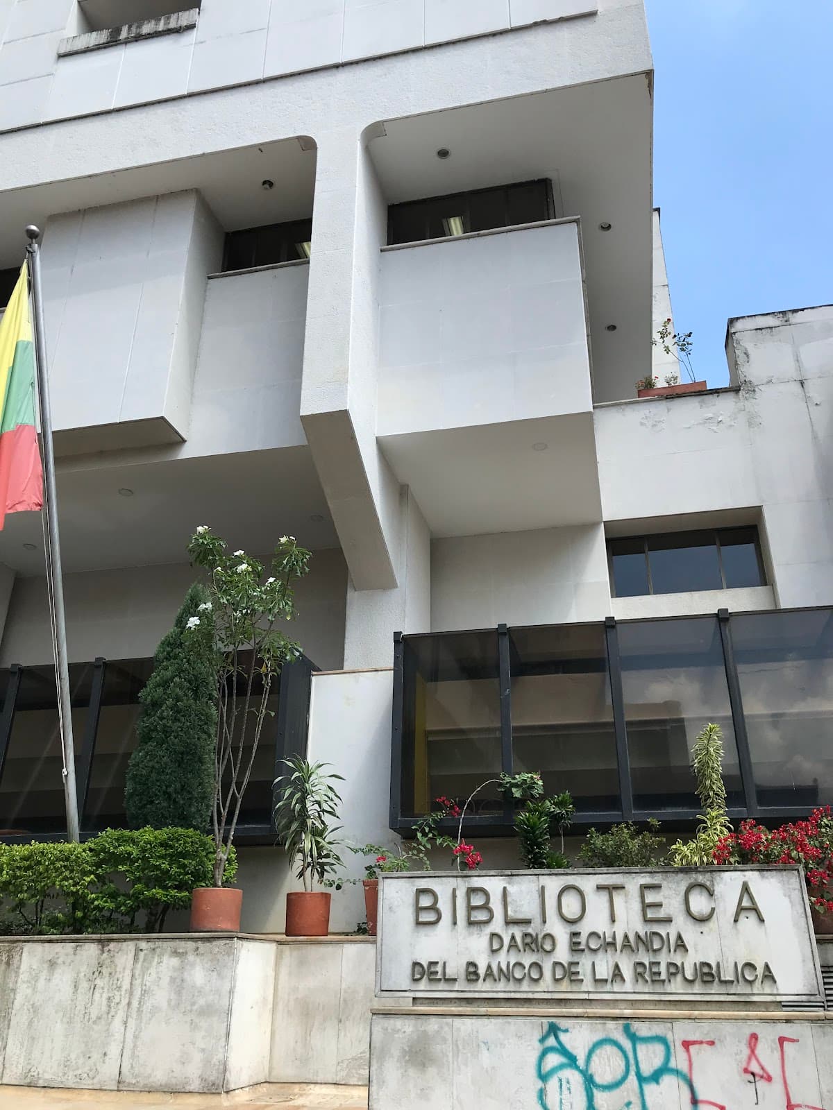 Biblioteca Darío Echandía (Banco de la República) - Image 1