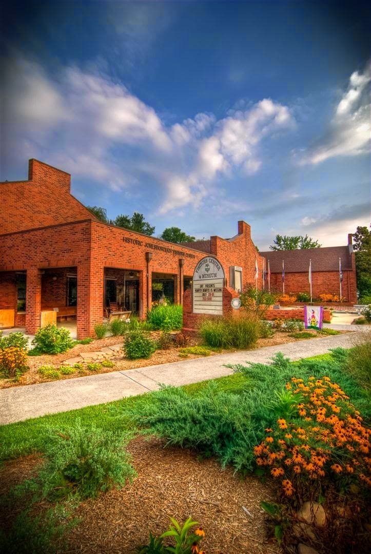 Jonesborough Historic District - Image 1