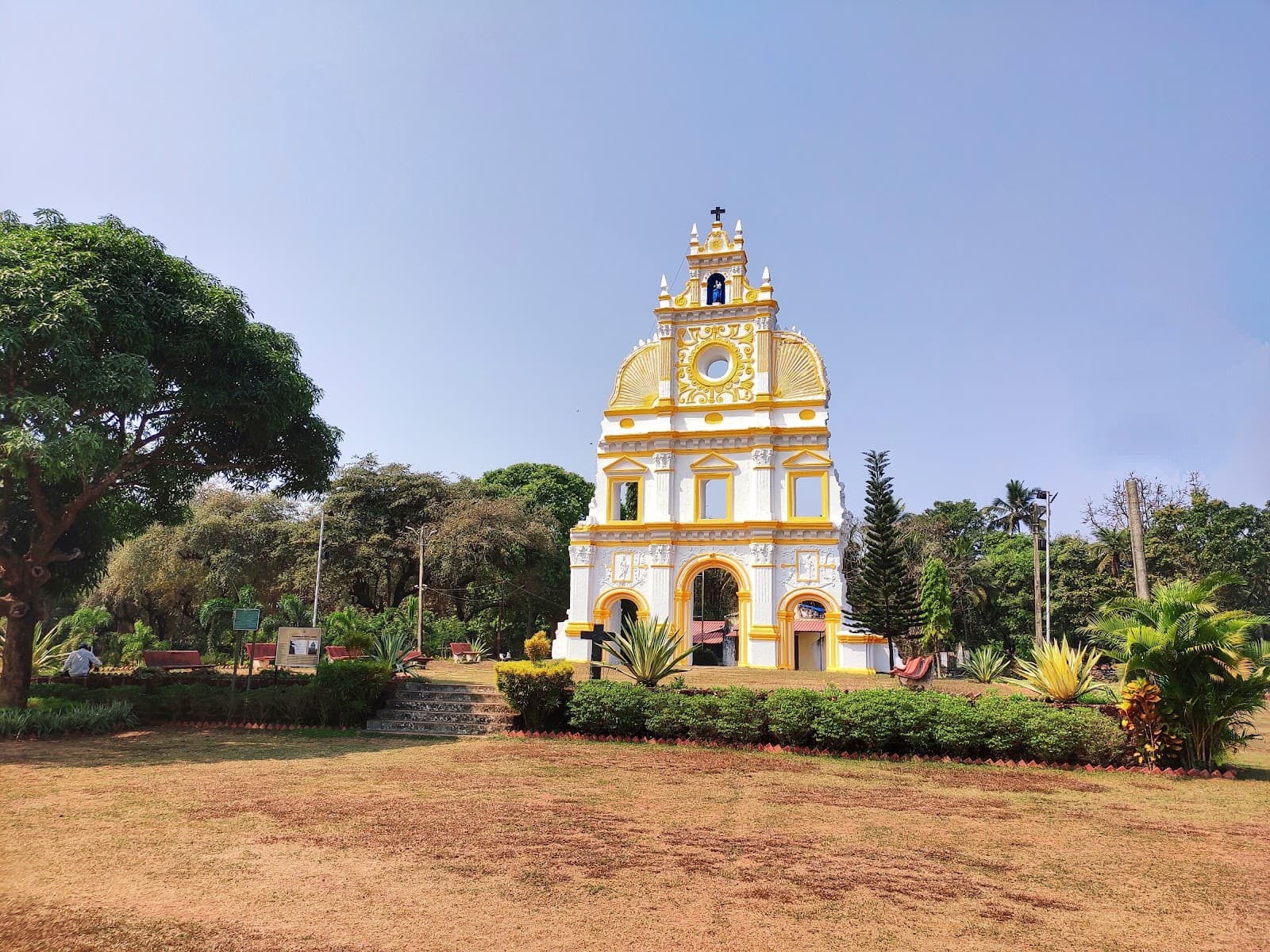 Sancoale Church Ruins - Image 1