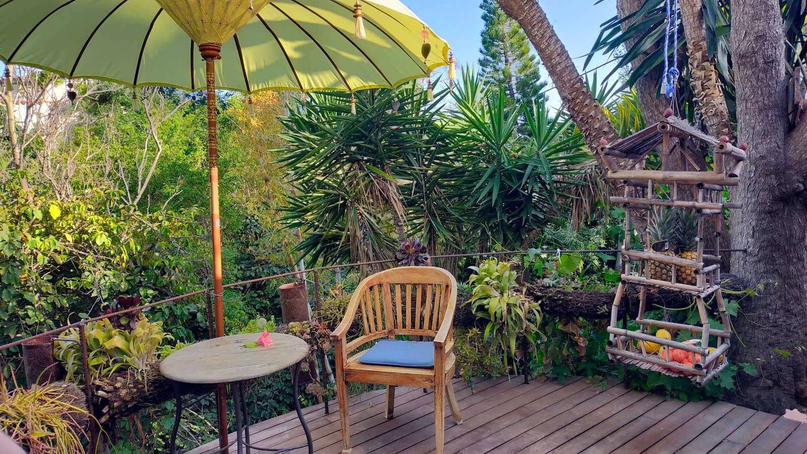 Artistic Insect Sculptures