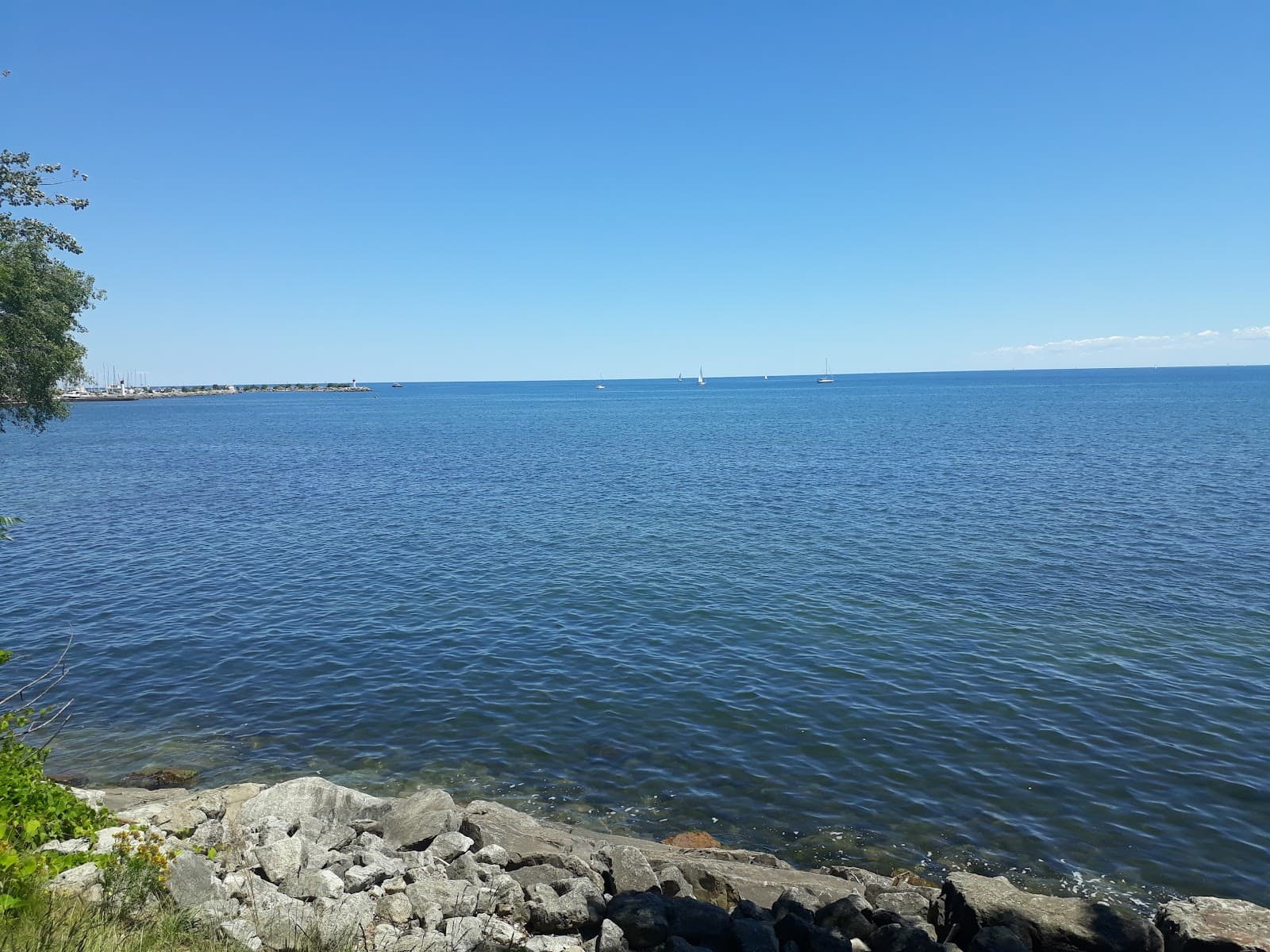 Bronte Bluffs Park - Image 1