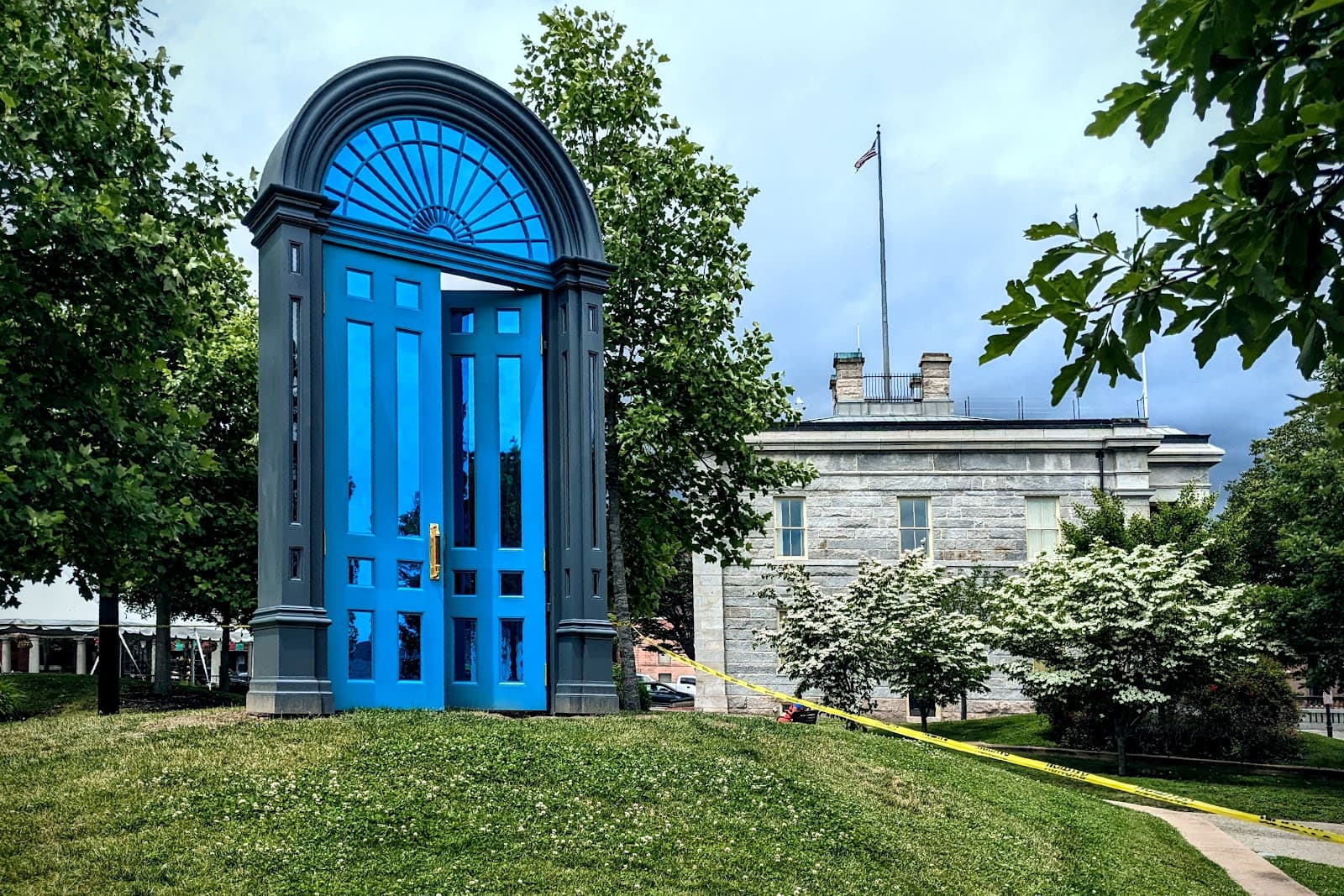 Custom House Square - Image 1