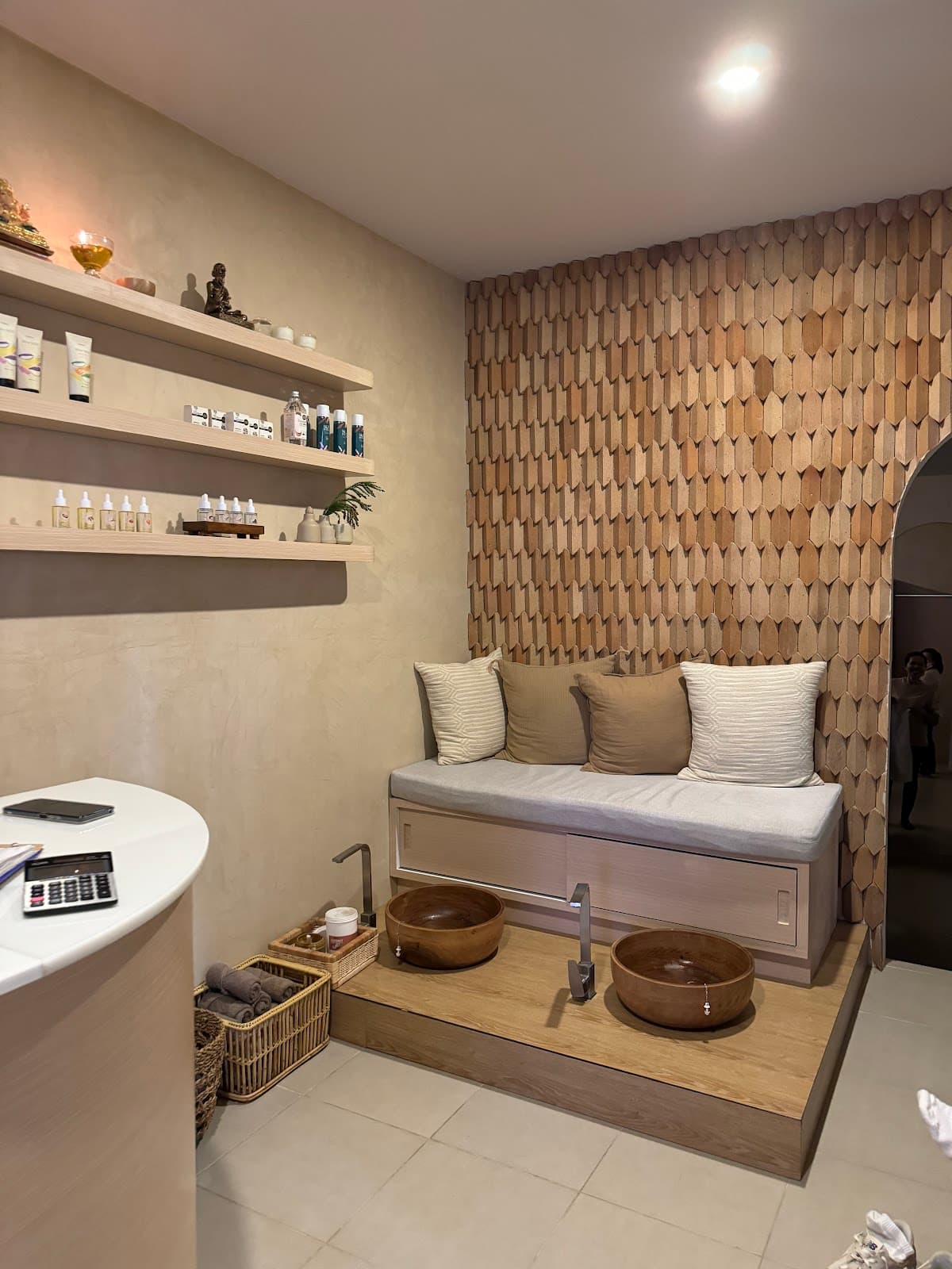 Bloom Beauty and Massage - Image 1