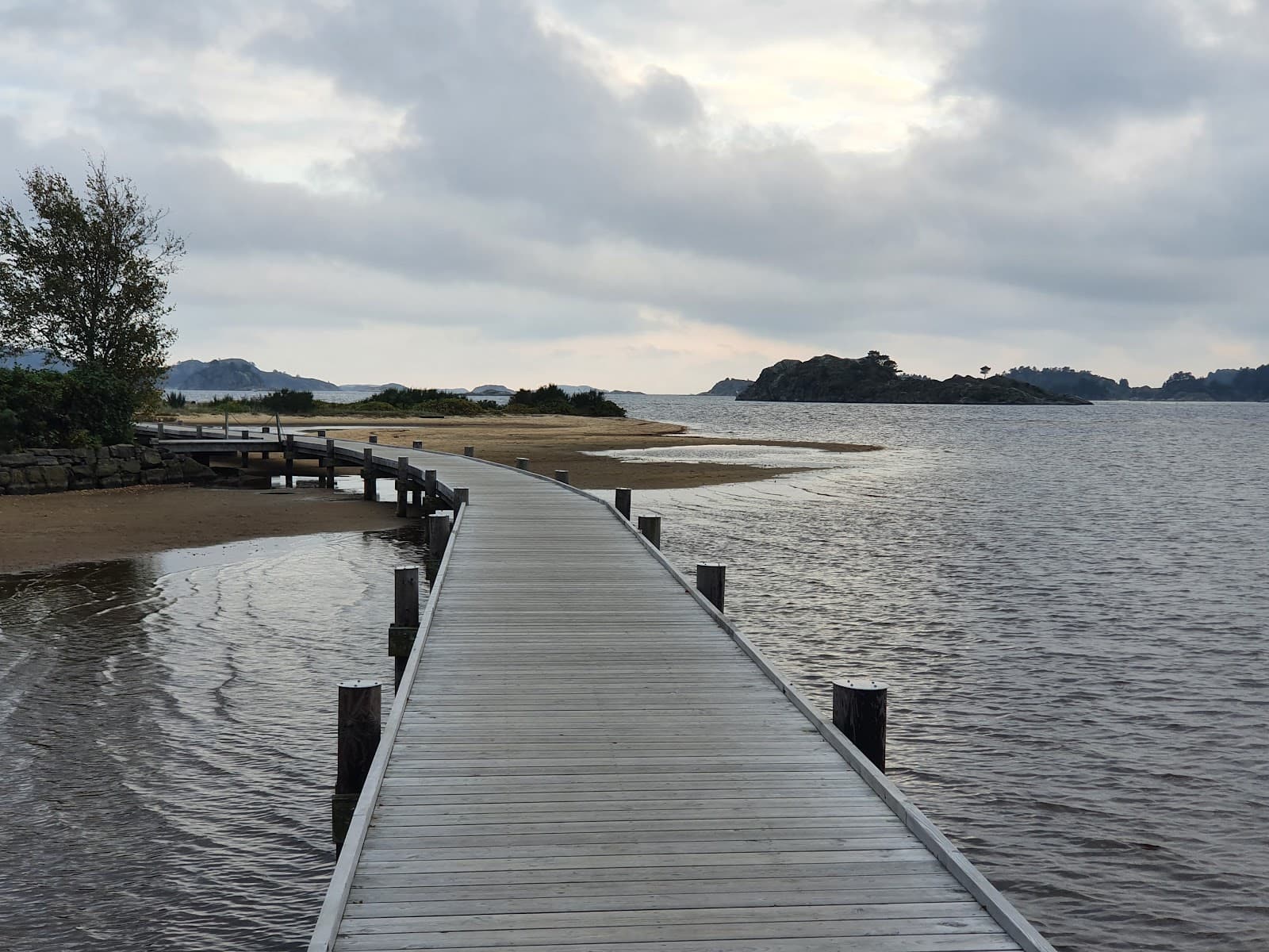 Åros Beach - Image 1