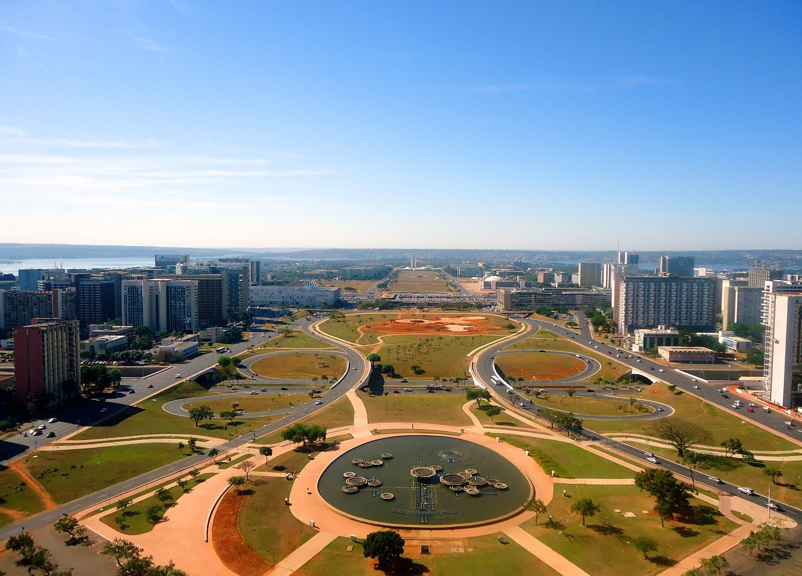 Eixo Monumental Brasília - Image 1