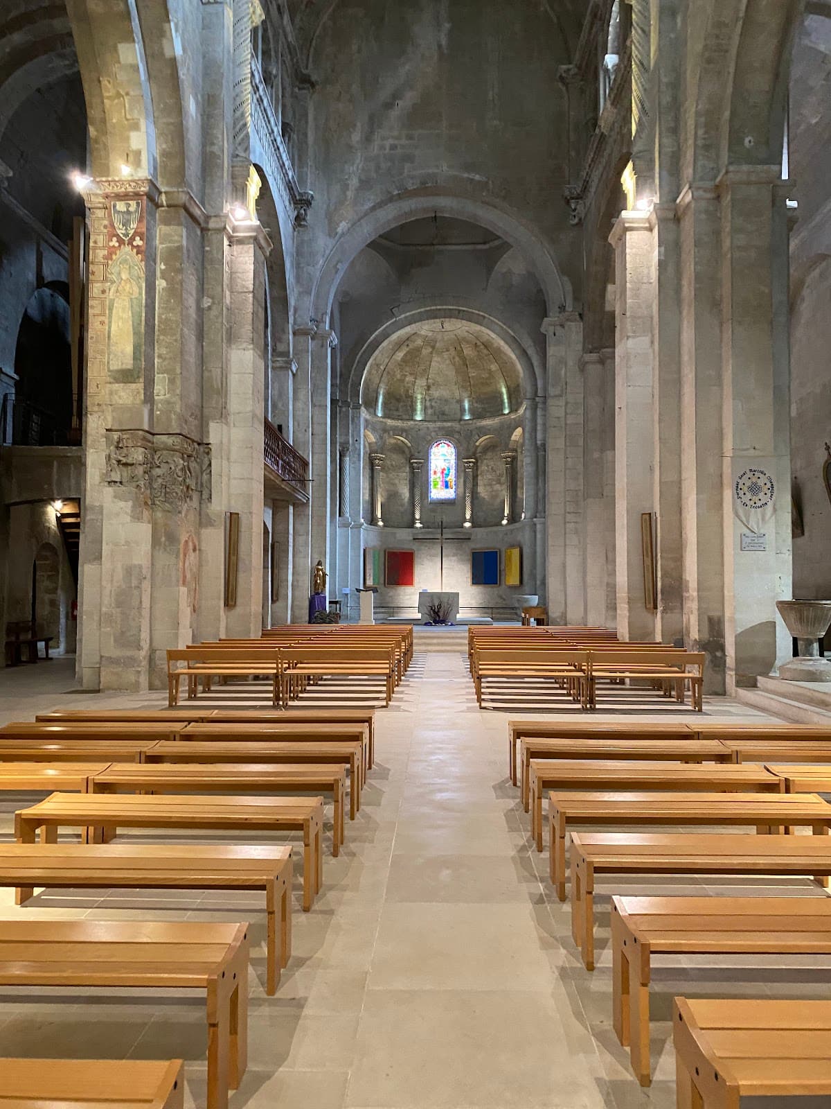 Saint-Paul-Trois-Châteaux: Cathedral & Old Town - Image 1