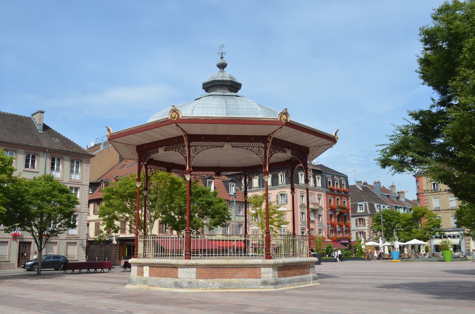 Vieille Ville (Old Town) - Image 1