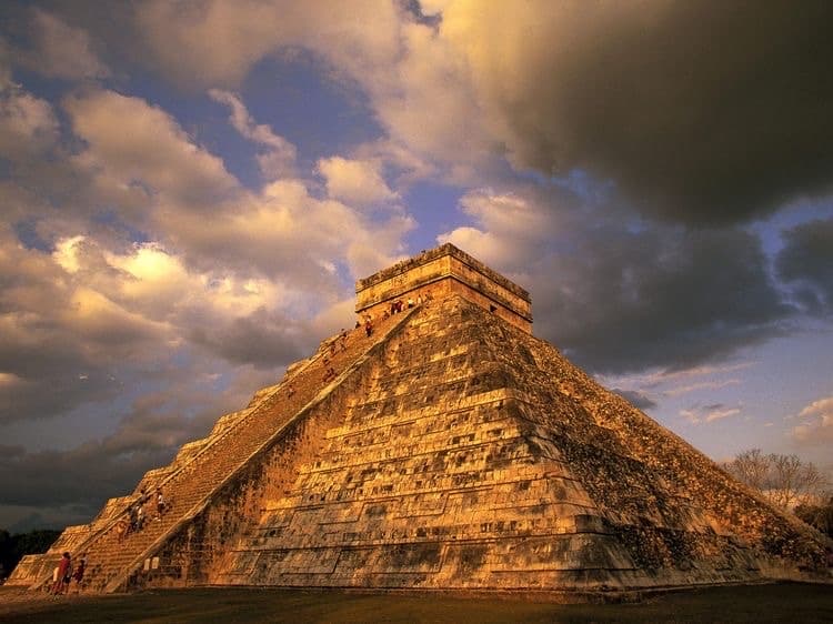 Chichen Itza - Image 1