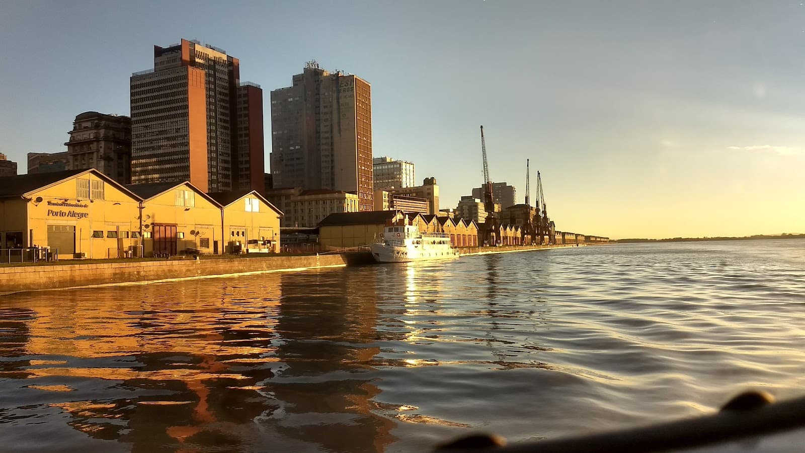 Cais Mauá Warehouses Porto Alegre - Image 1