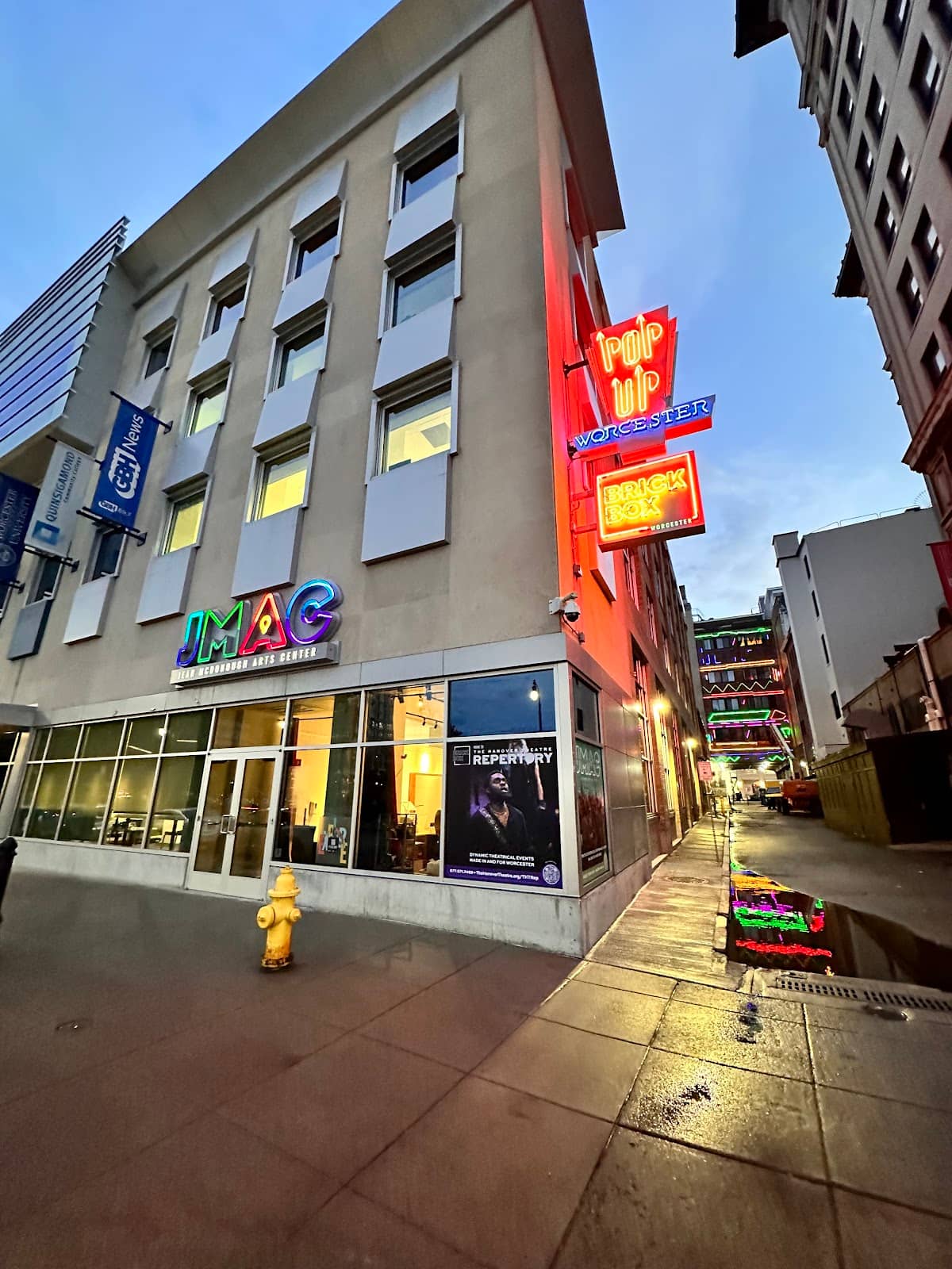Intimate Theater Experiences