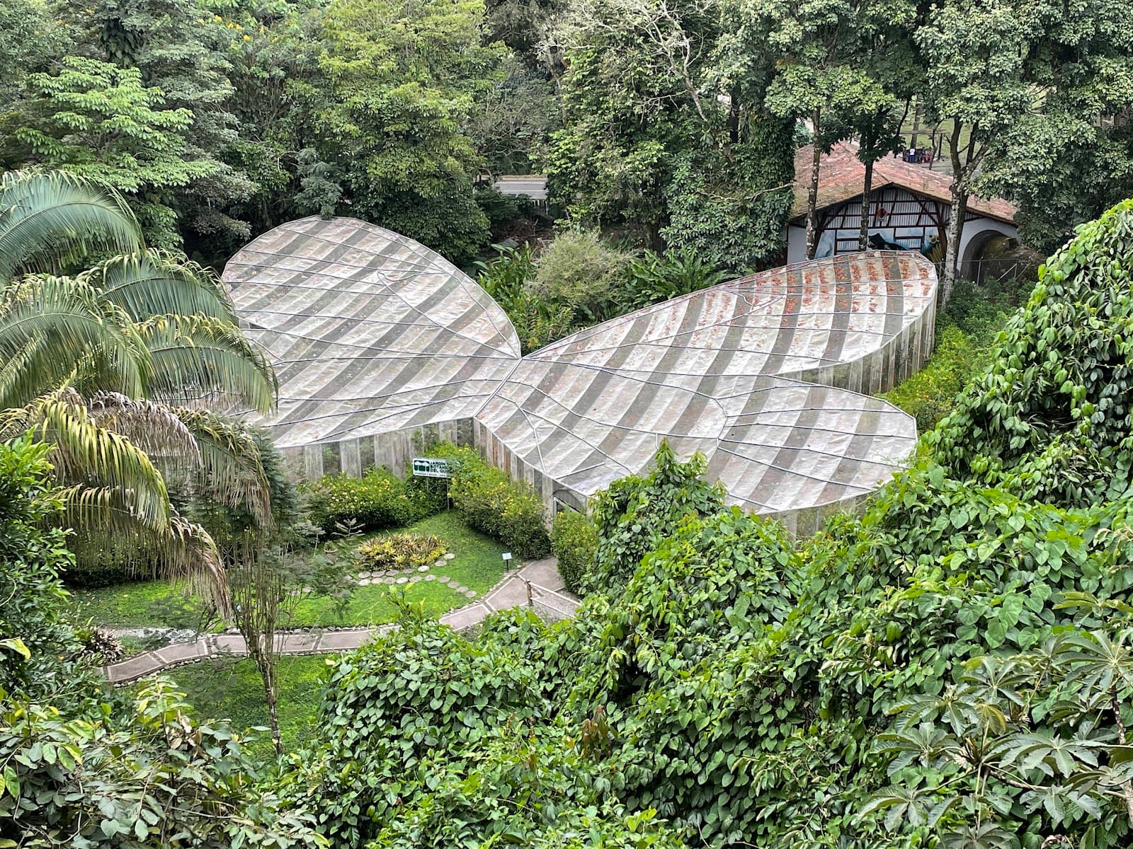 Quindío Botanical Garden (Mariposario de Calarcá) - Image 1