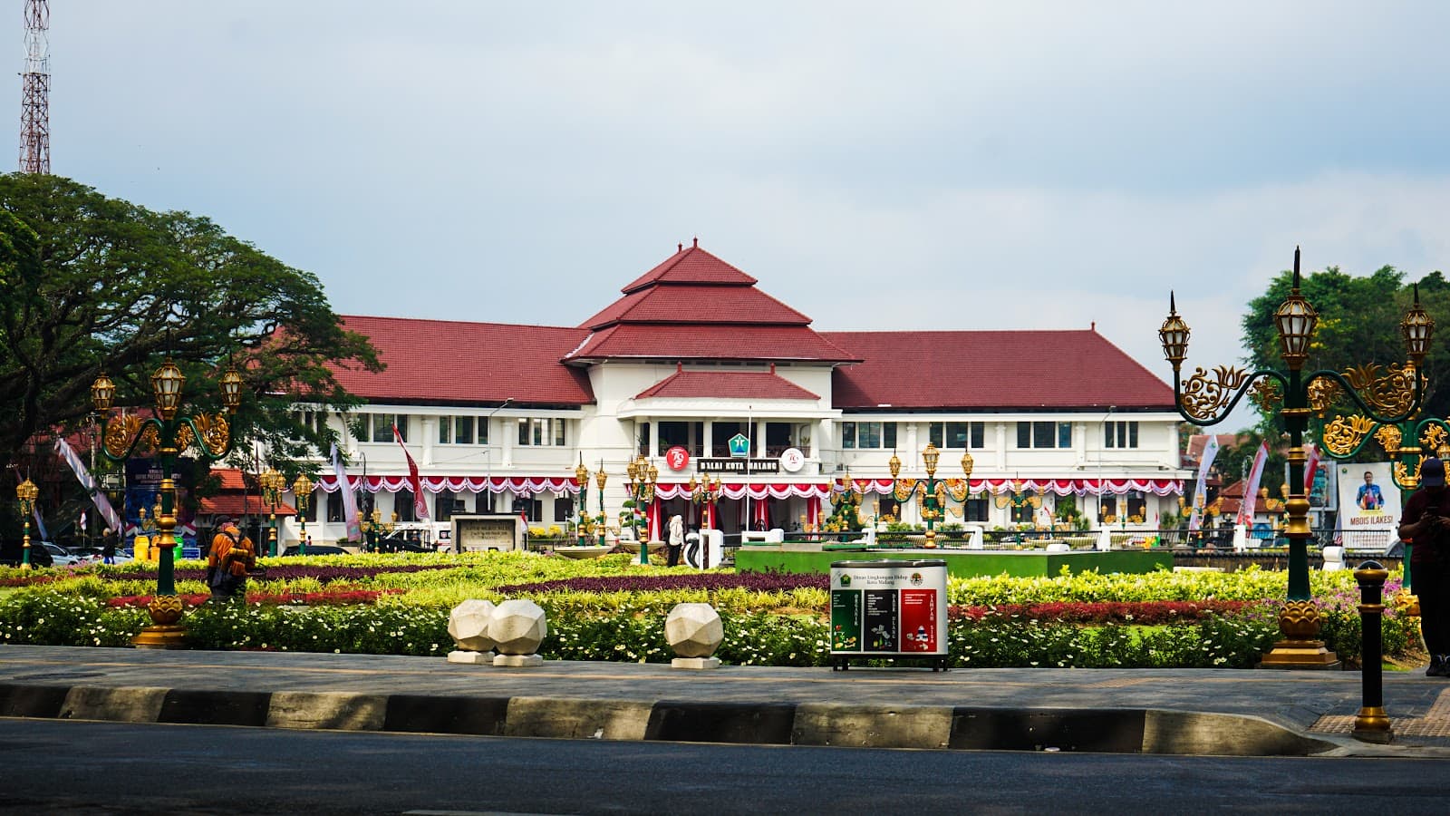 Tugu Malang - Image 1