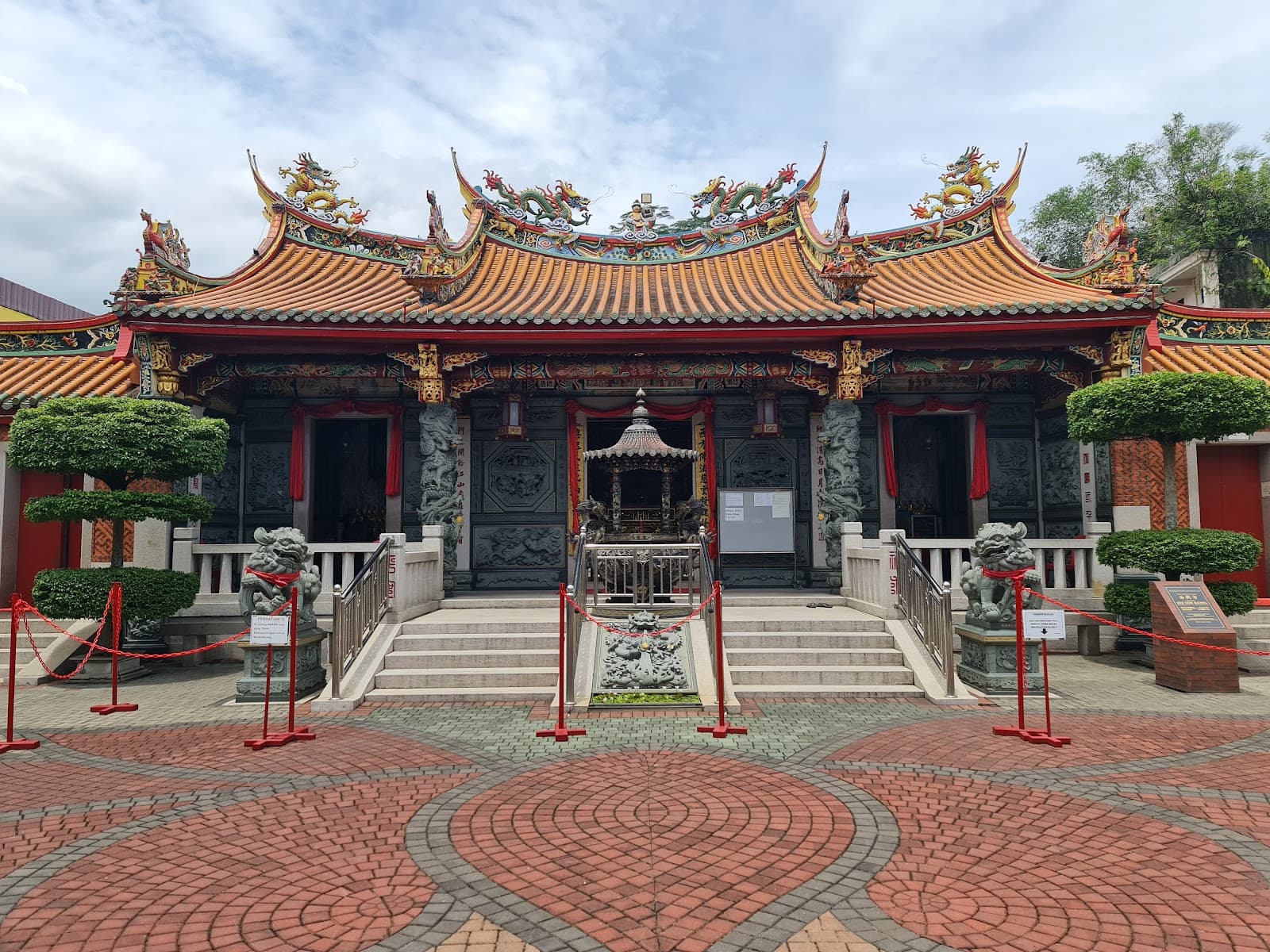 See Hin Kiong Temple - Image 1