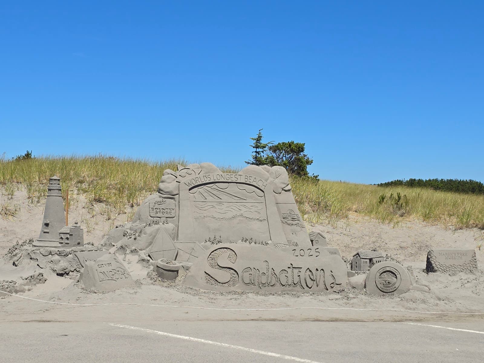 World's Longest Beach Arch - Image 1