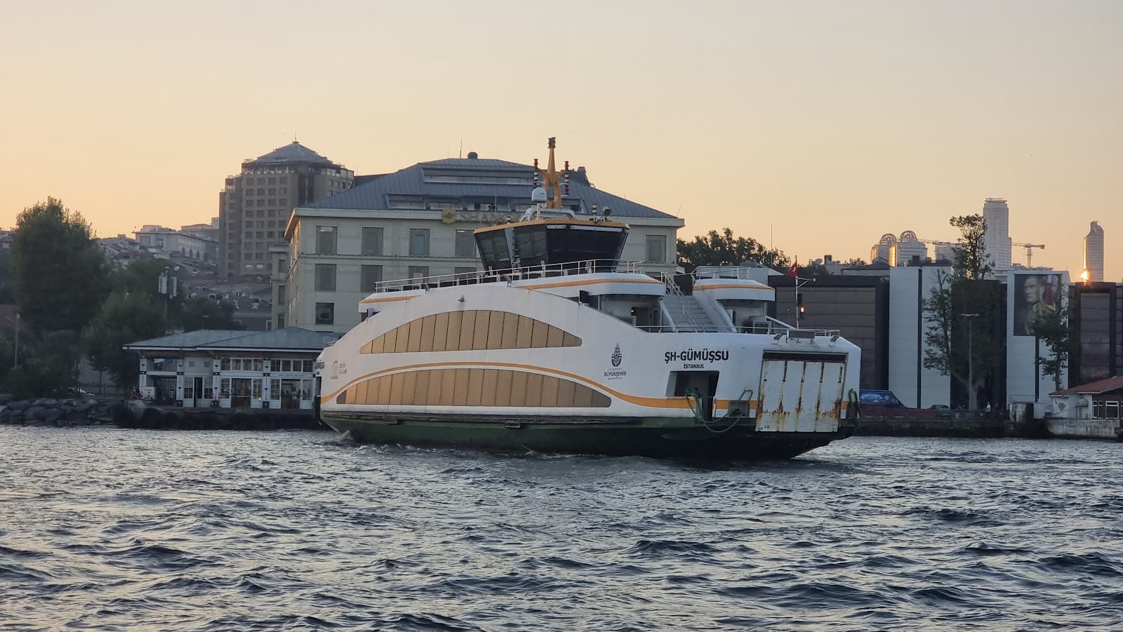 Uskudar Ferry Terminal, Istanbul - Image 1