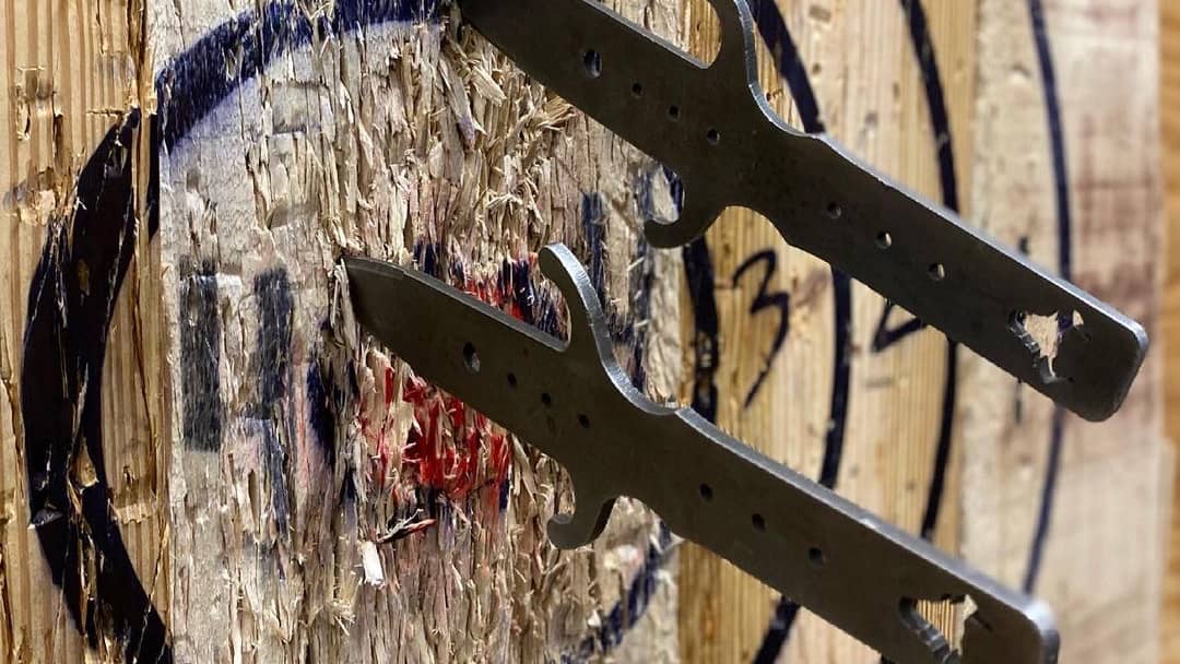 Knife & Ninja Star Throwing
