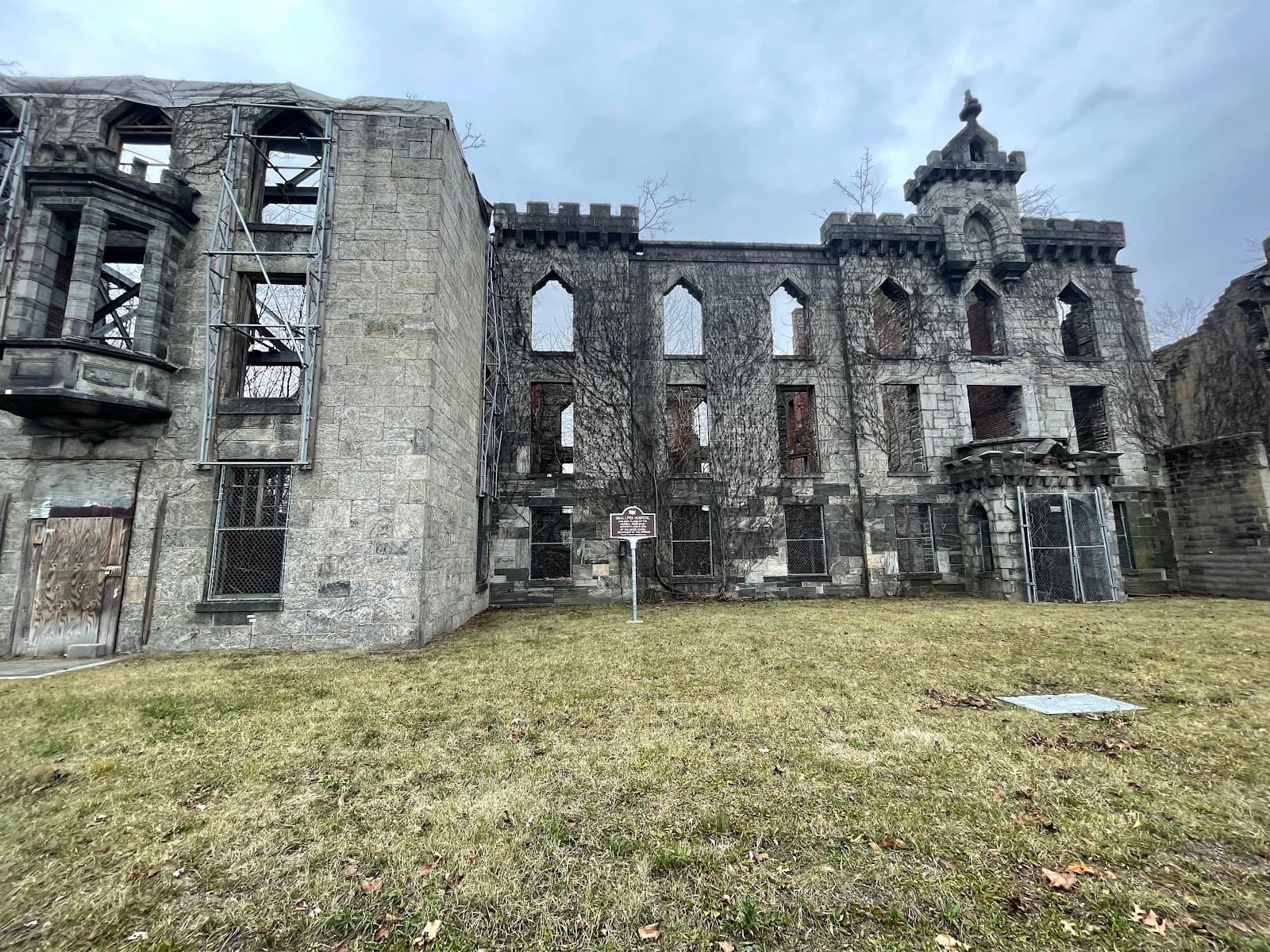Renwick Smallpox Hospital Ruins - Image 1
