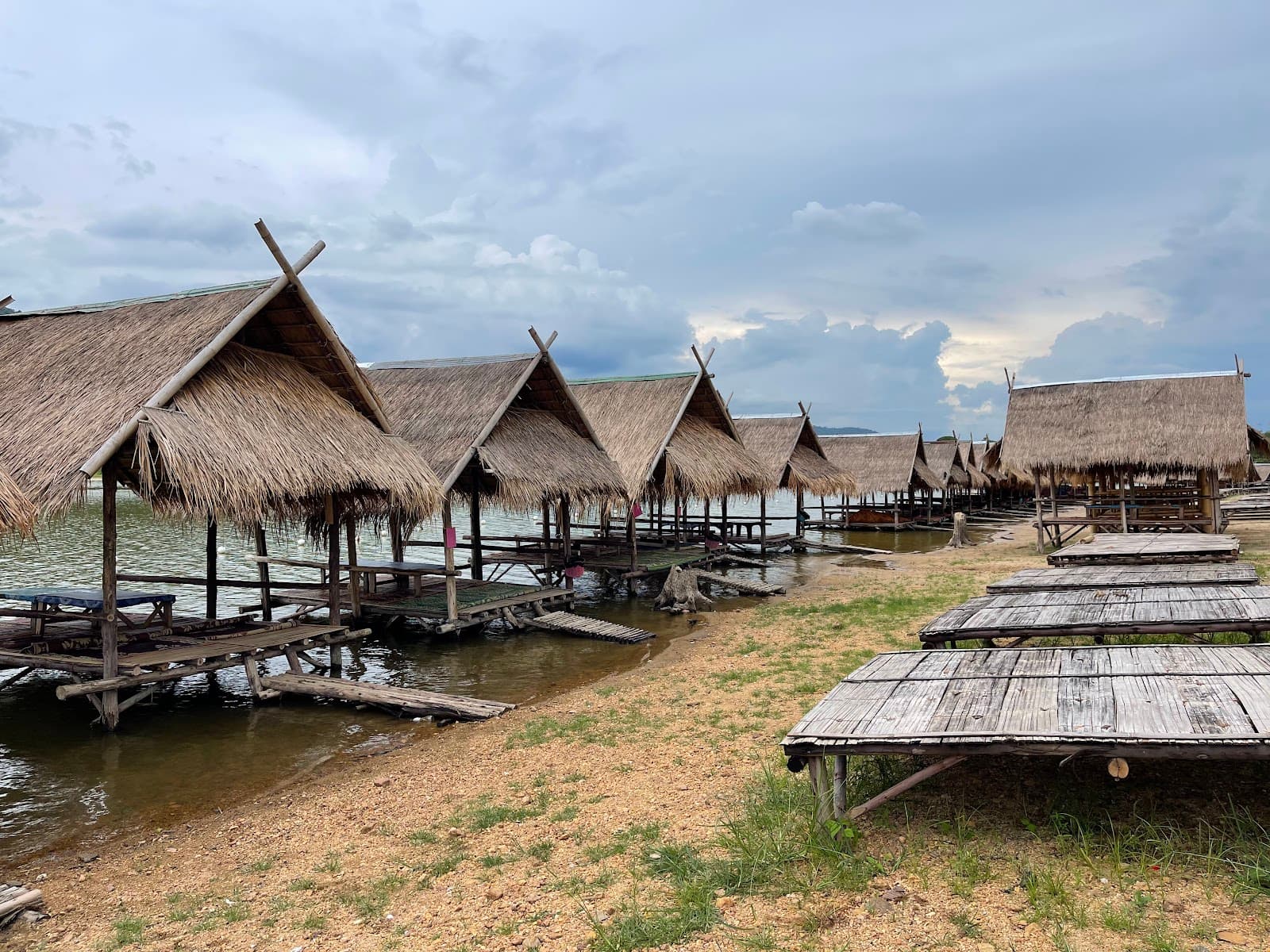 Huay Tung Tao Lake - Image 1