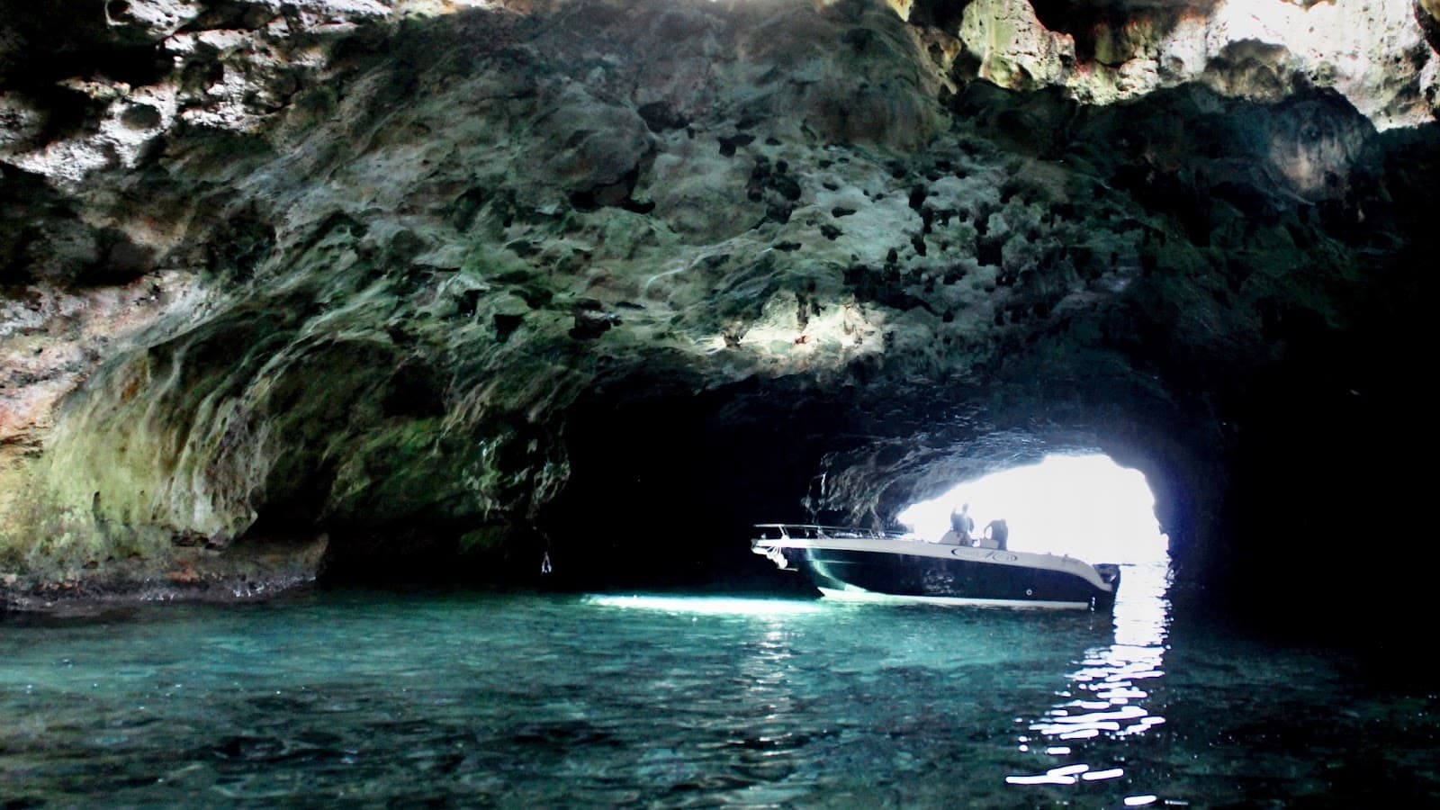 Polignano a Mare Sea Caves Boat Tours - Image 1