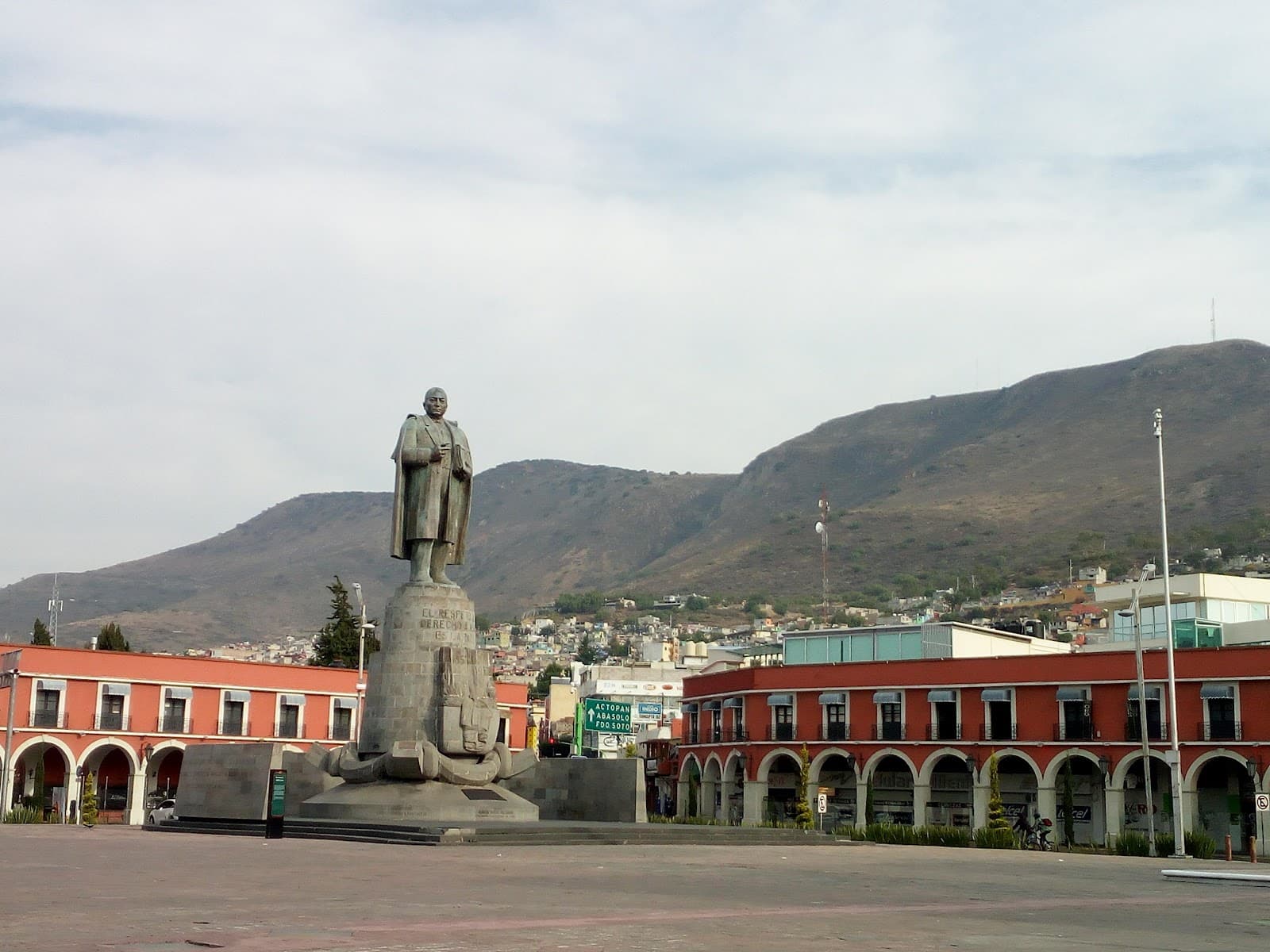 Bandera Monumental (Plaza Juárez) - Image 1