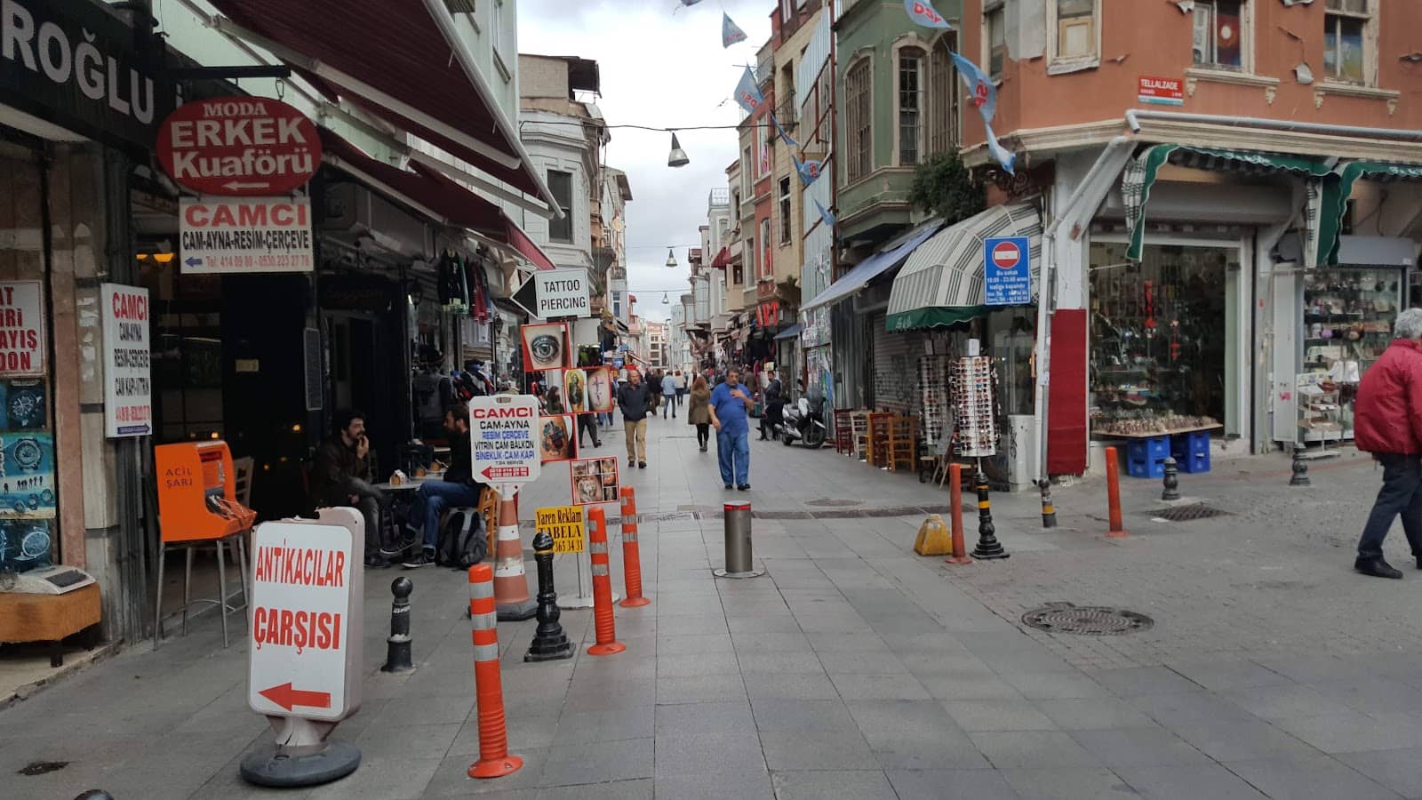 Local Crafts and Souvenirs