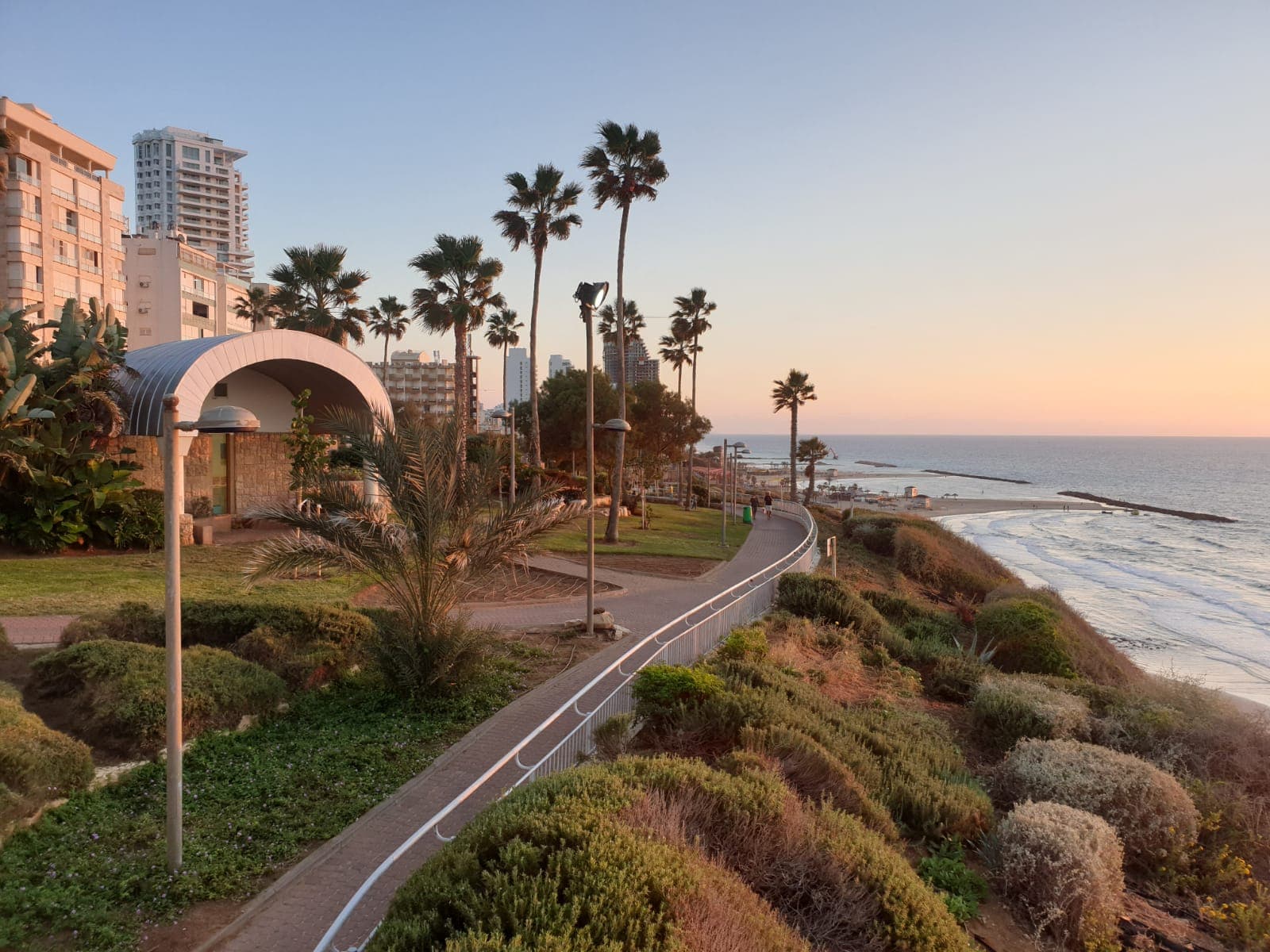 Gallery on the Cliff - Image 1