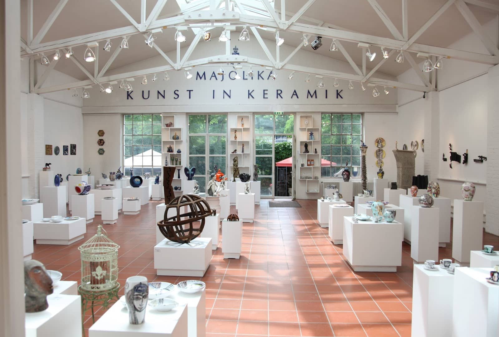 Charming Courtyard Ambiance