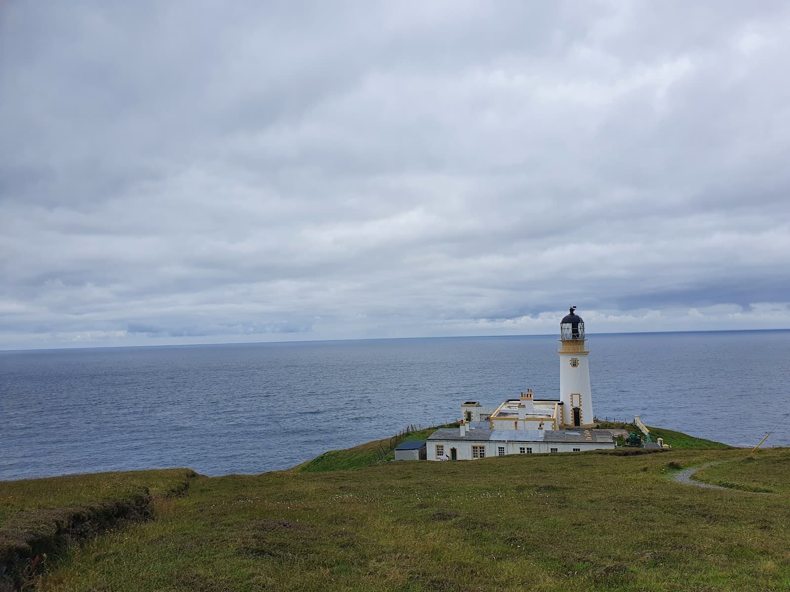 Tiumpan Head Lighthouse (Point) - Image 1