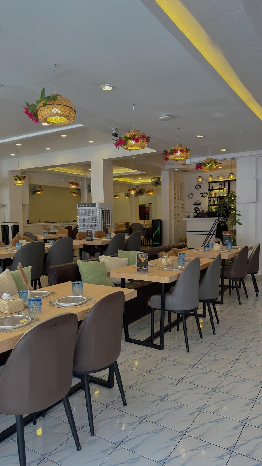 Local Patong Restaurant - Image 1