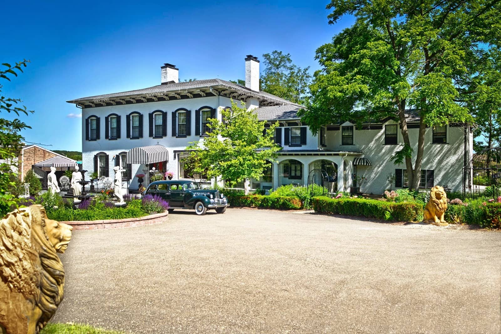 Historic Mansion Rooms