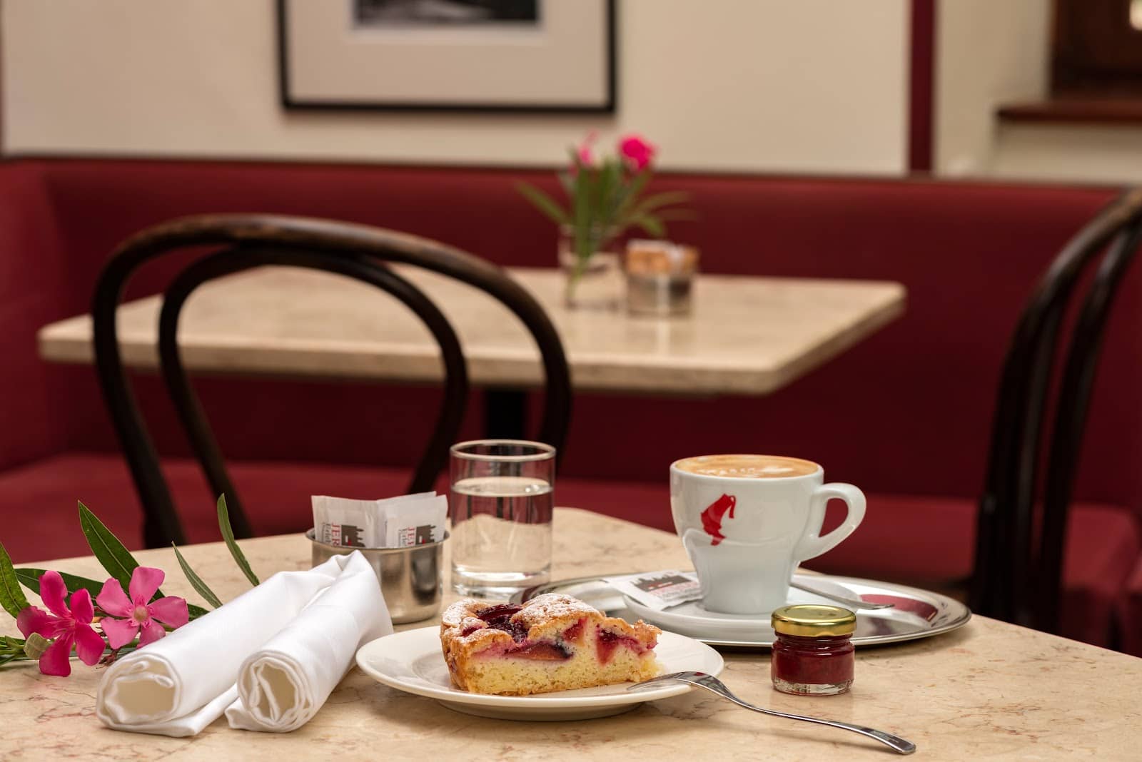 Viennese Cafe Experience