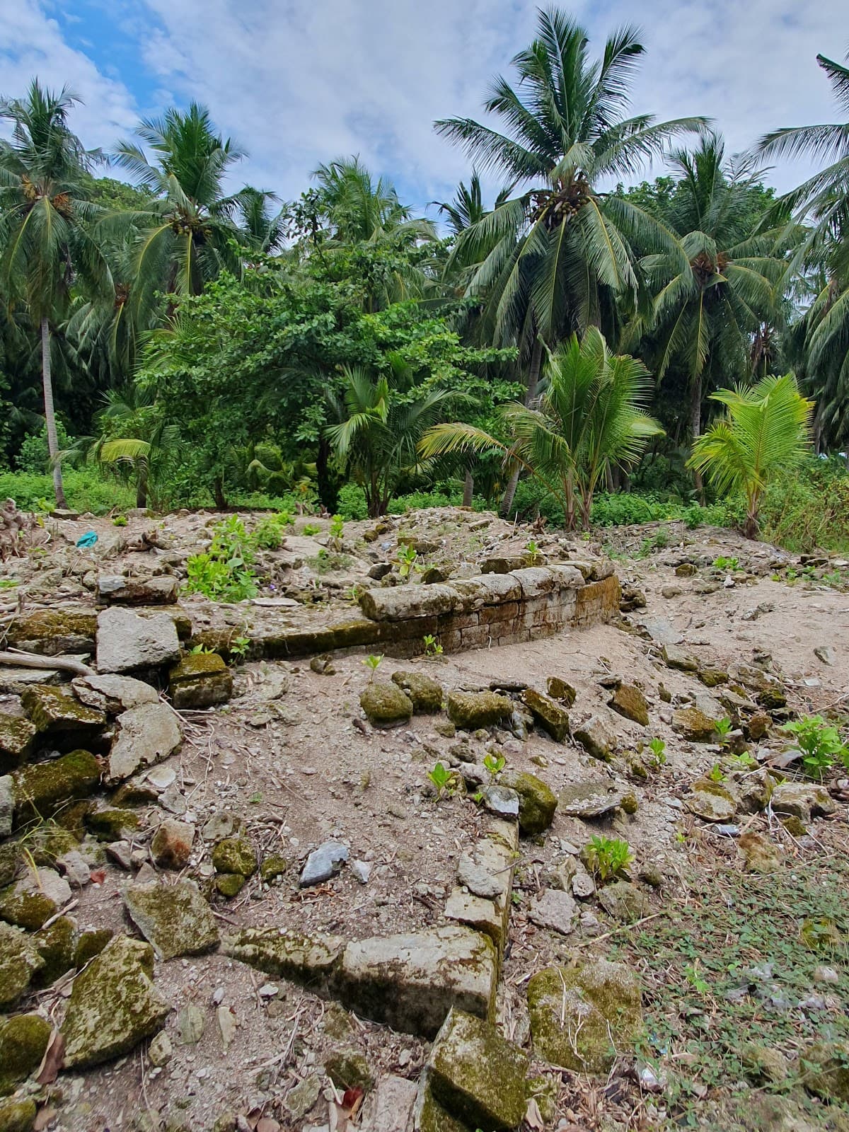 Kudahuvadhoo Hawitta - Image 1
